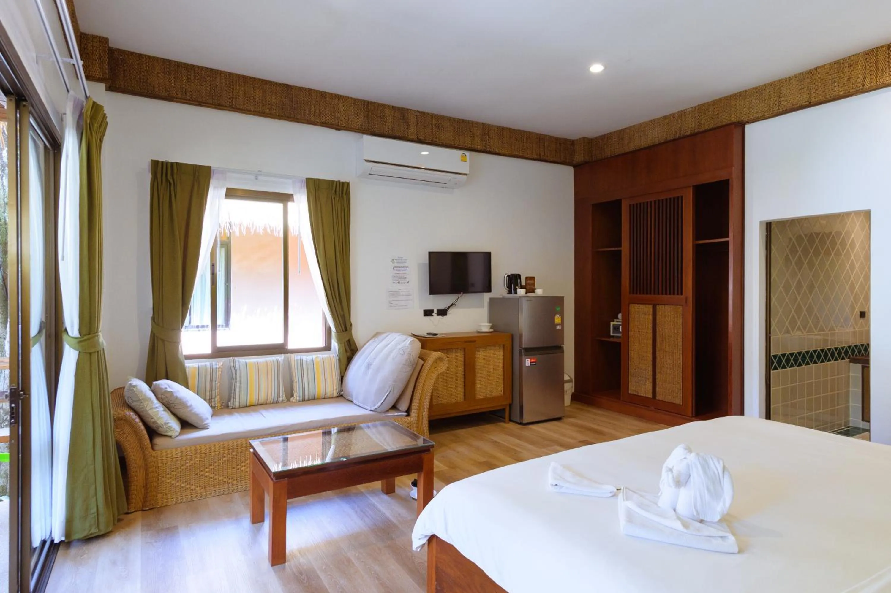 Photo of the whole room, Bed in K.B. Resort