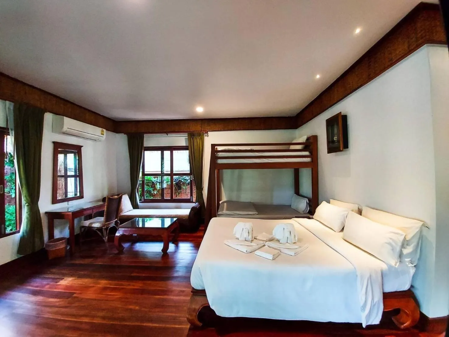 Photo of the whole room, Bed in K.B. Resort