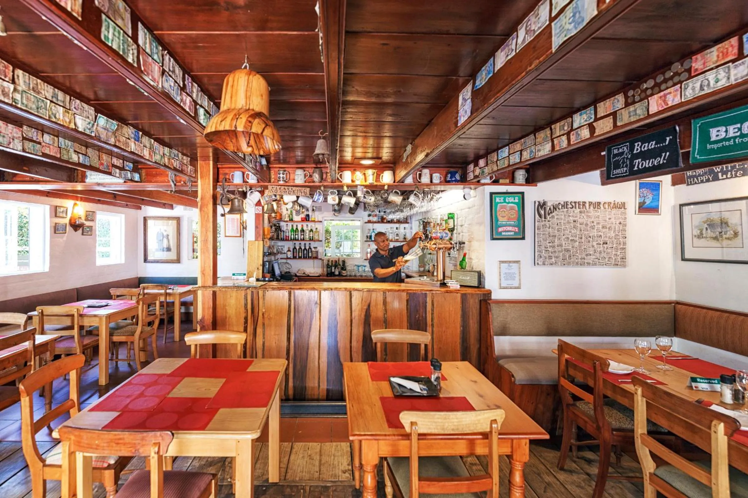 Restaurant/places to eat in Belvidere Manor Lagoonside Cottages