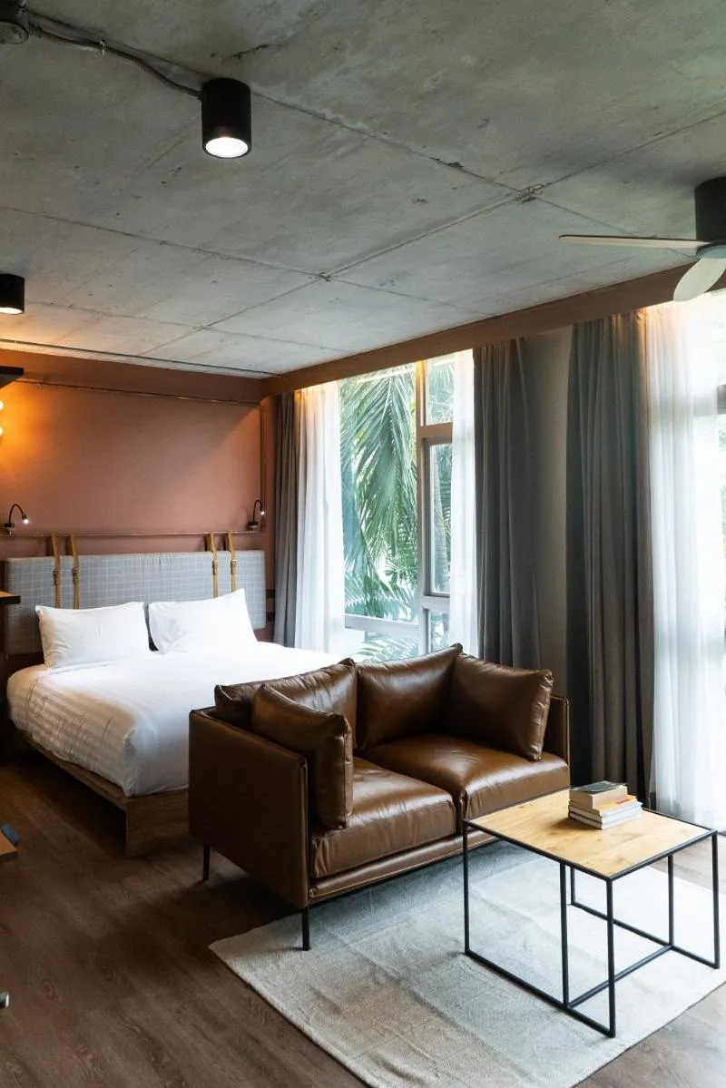 View (from property/room), Bed in Tints of Blue Hotel