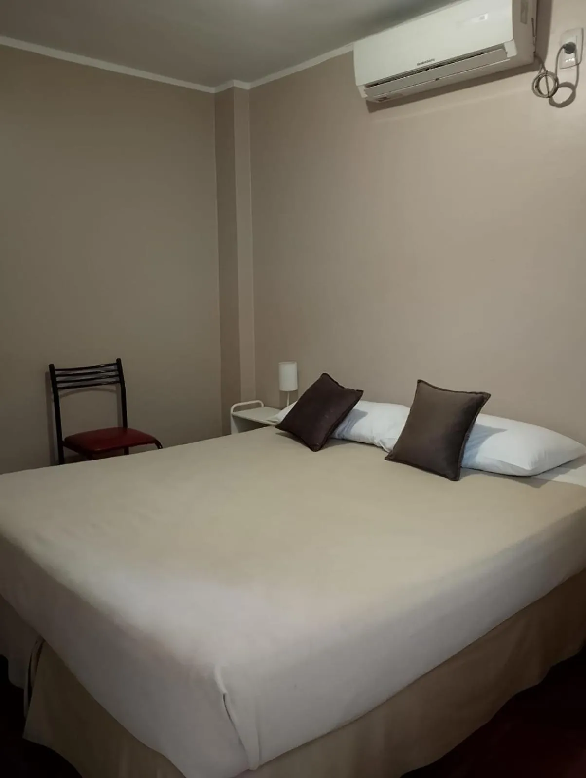 Property building, Bed in Hostal el Aljibe