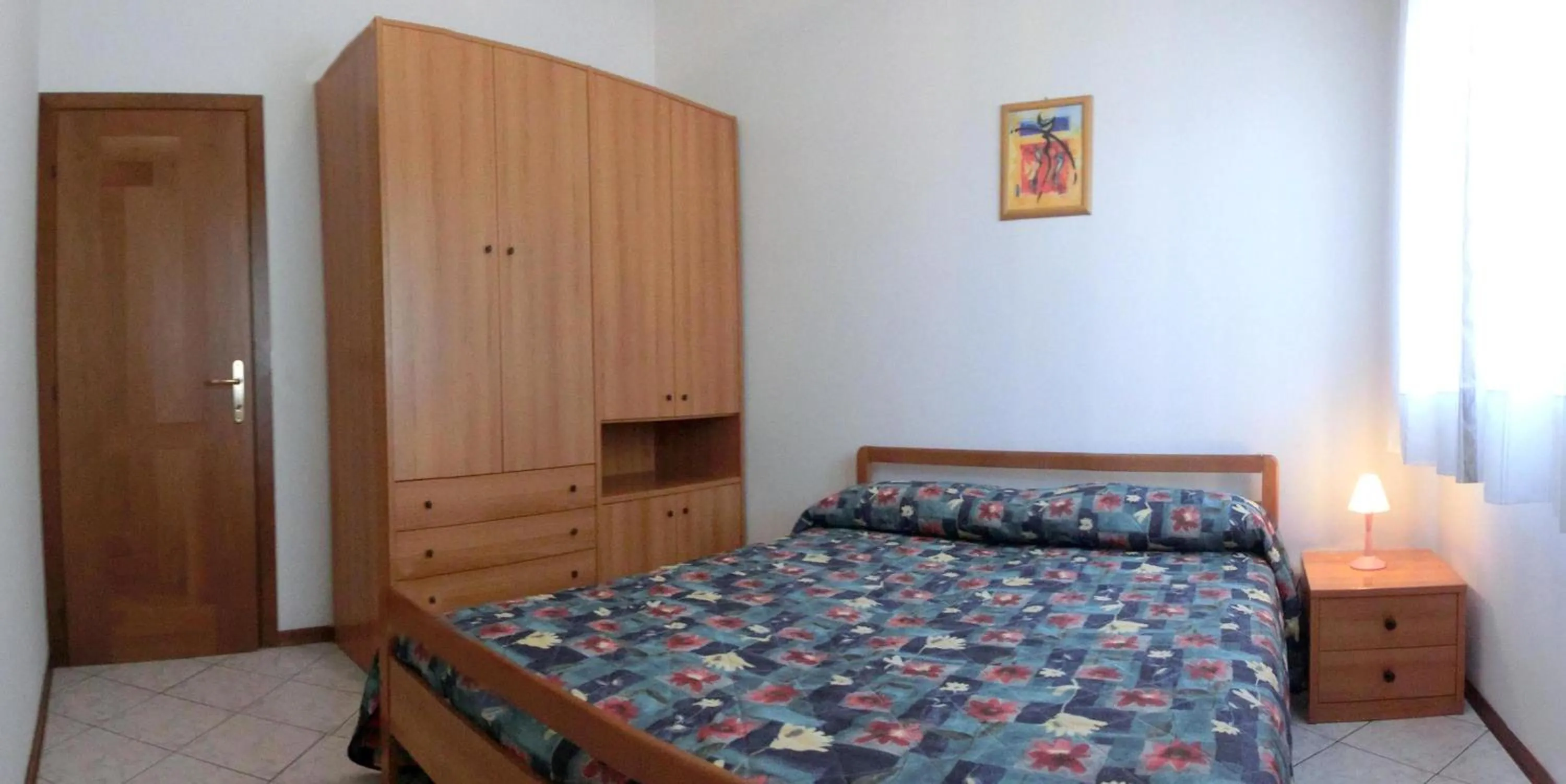 Bedroom, Bed in Viviana