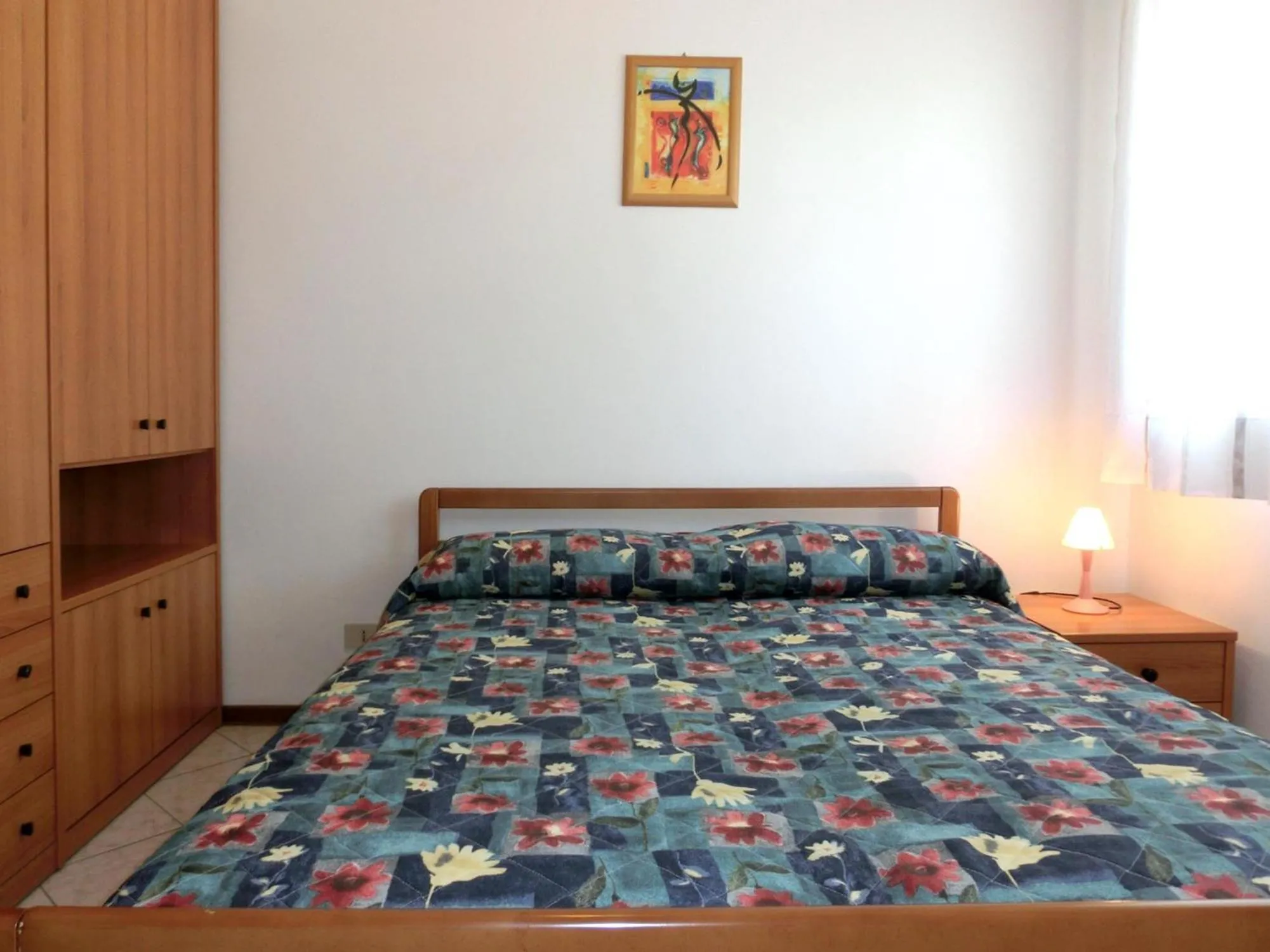 Bedroom, Bed in Viviana
