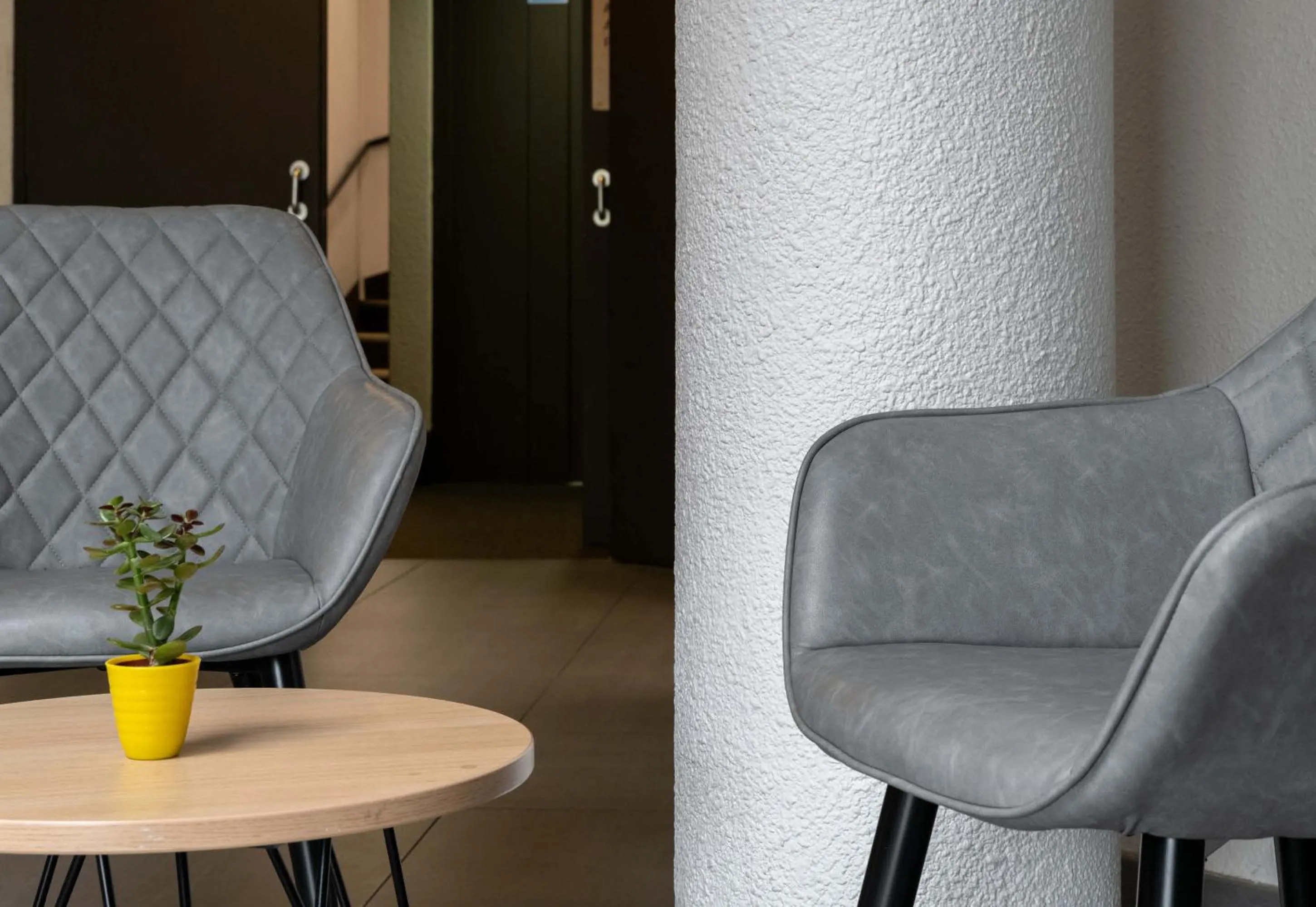 Seating area in B&B HOTEL Le Havre Harfleur 2