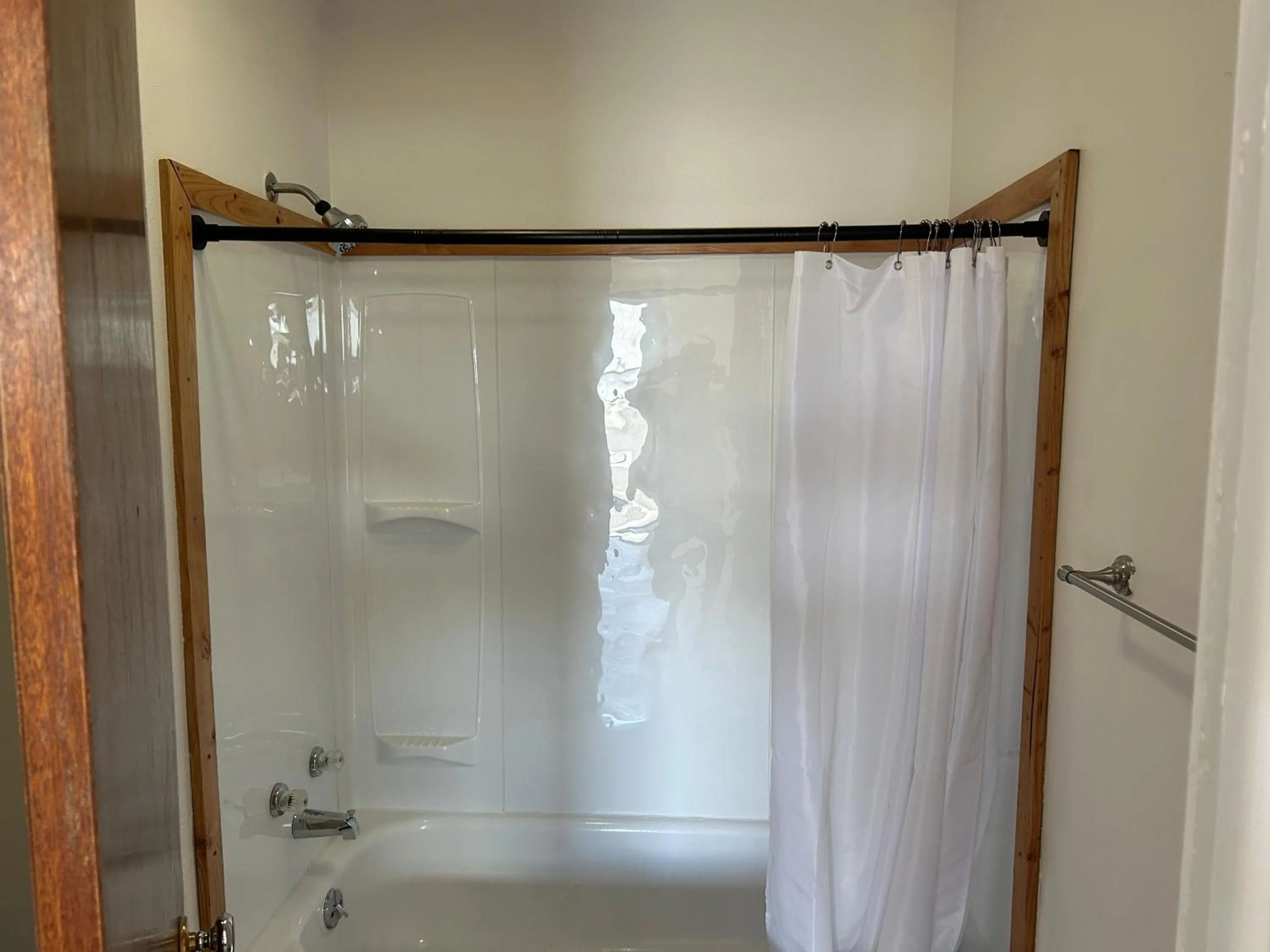Deluxe King Suite in JET Motor Inn
