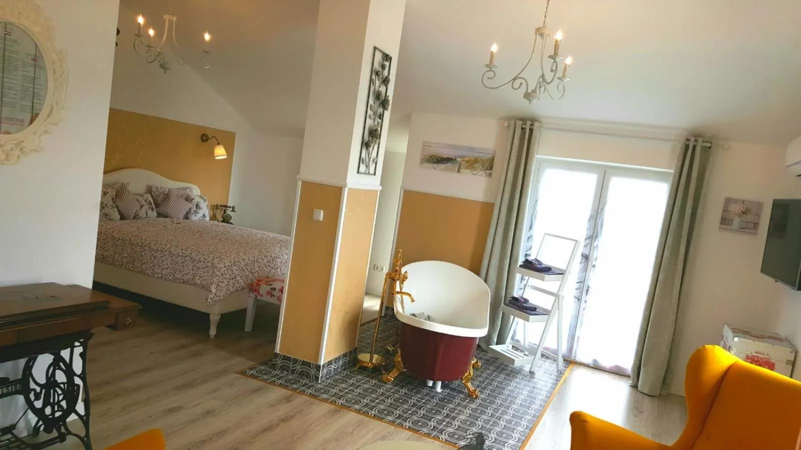 Bathroom, Bed in Rooms Villa Harmonie - Adults Only +14