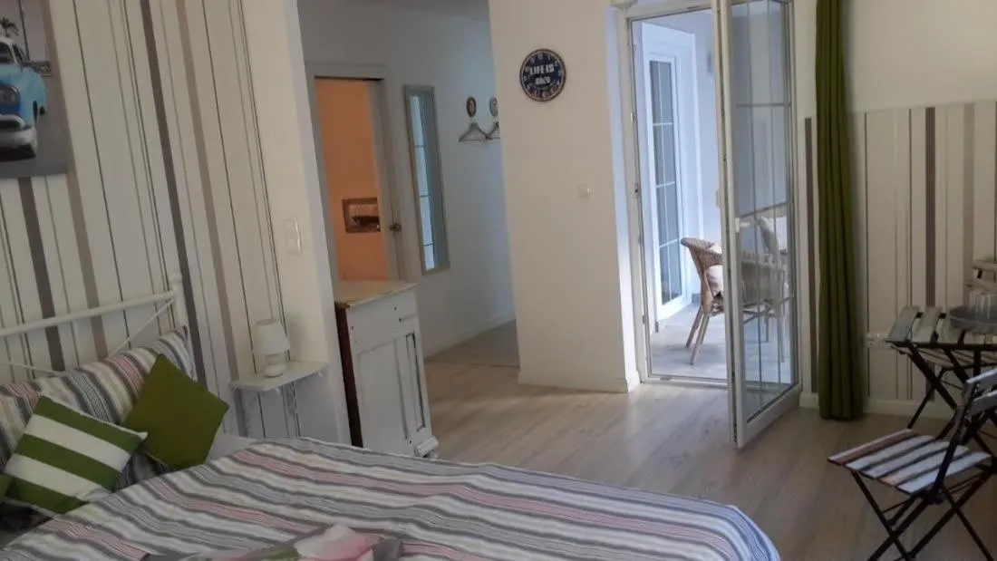 Bathroom, Bed in Rooms Villa Harmonie - Adults Only +14