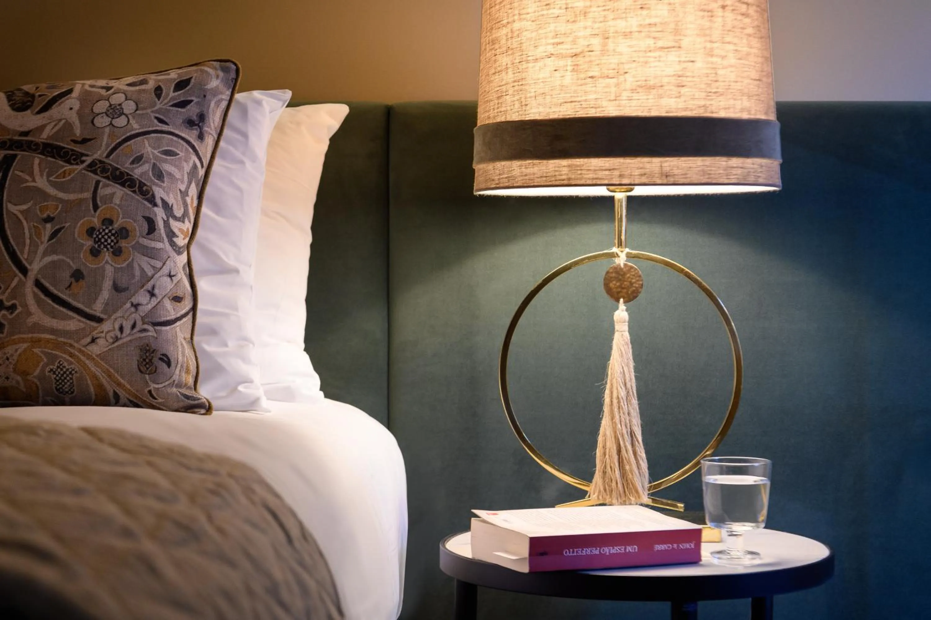 Bedroom, Bed in Condes de Azevedo Palace Apartments