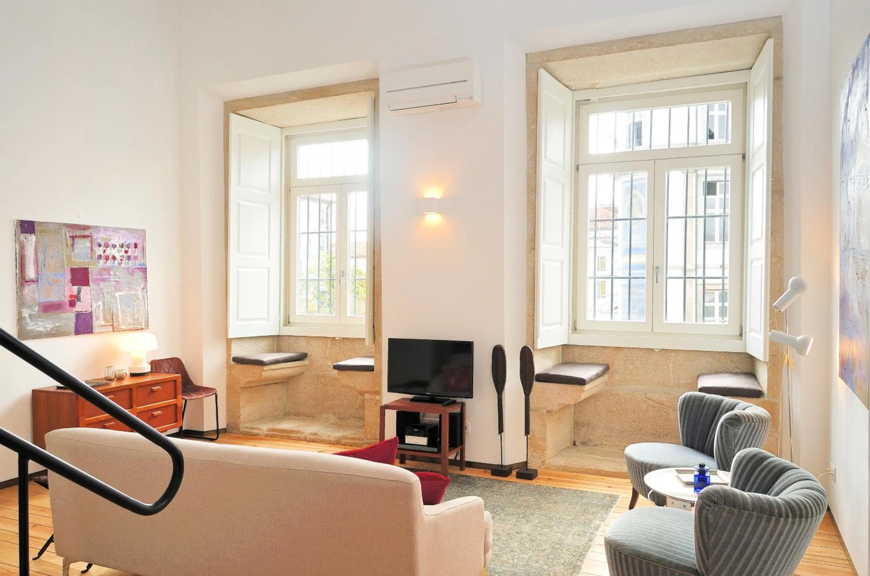 Living room in Condes de Azevedo Palace Apartments