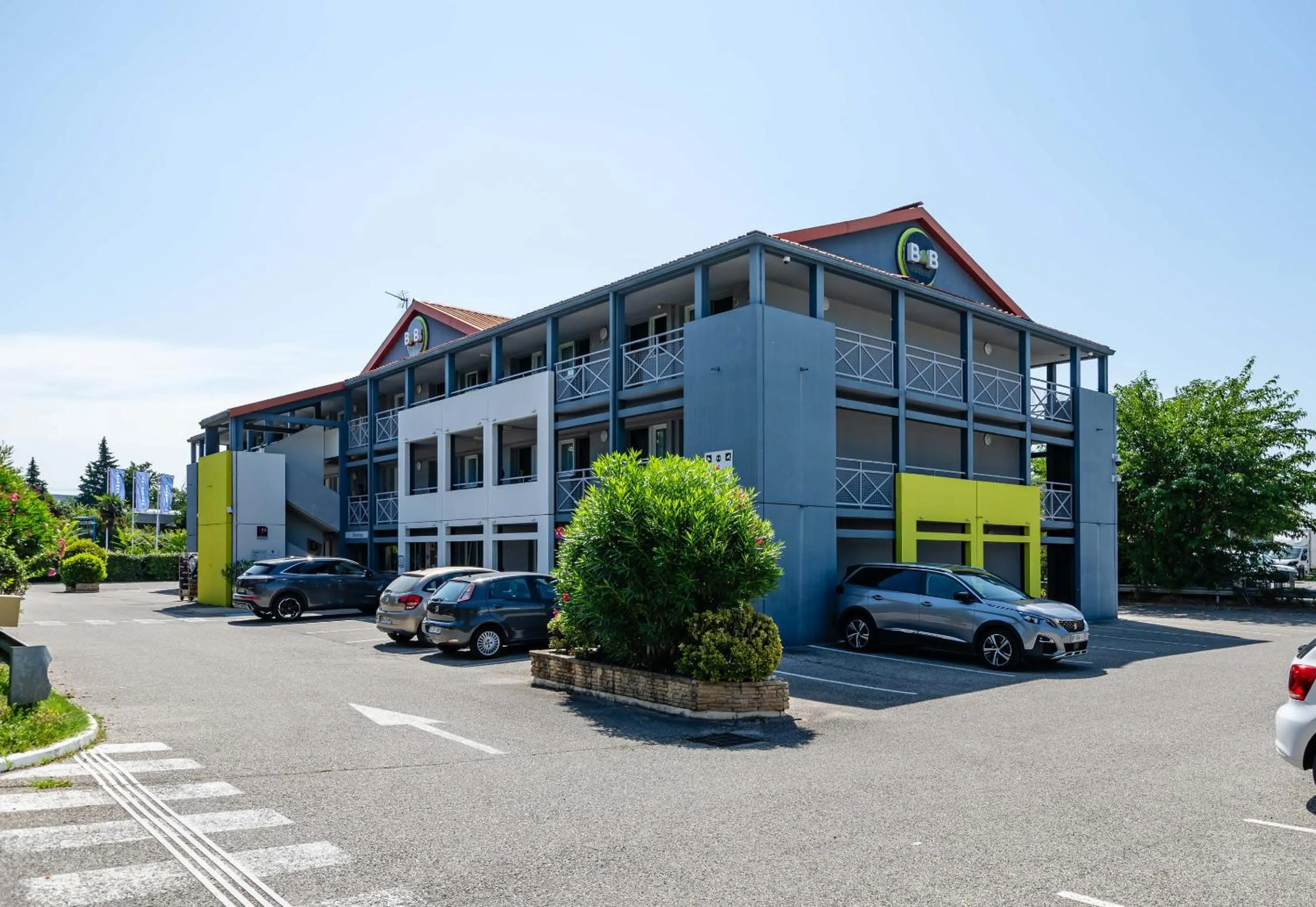 Property building in B&B HOTEL Valence Nord