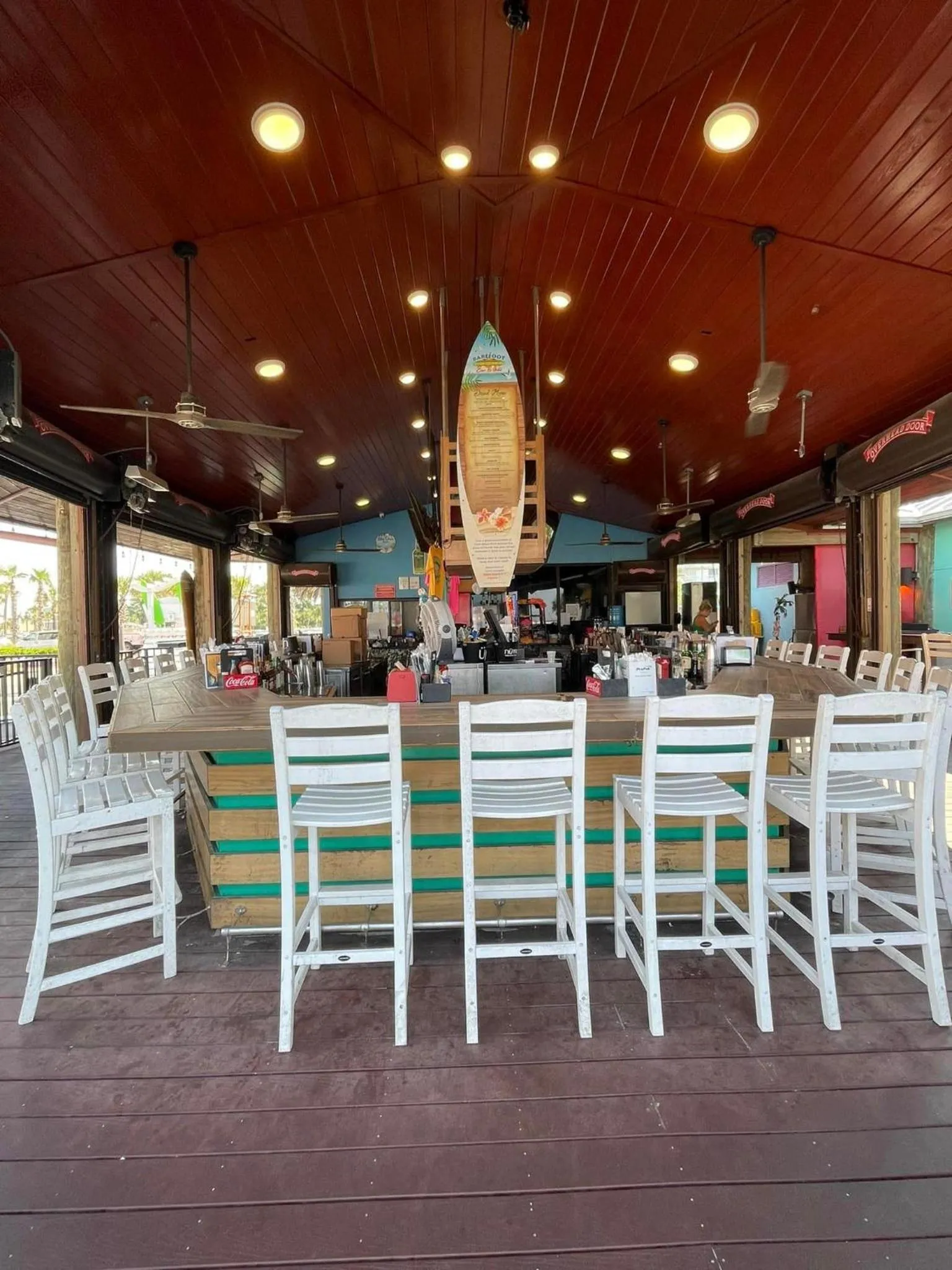 Restaurant/places to eat in The Barefoot Hotel