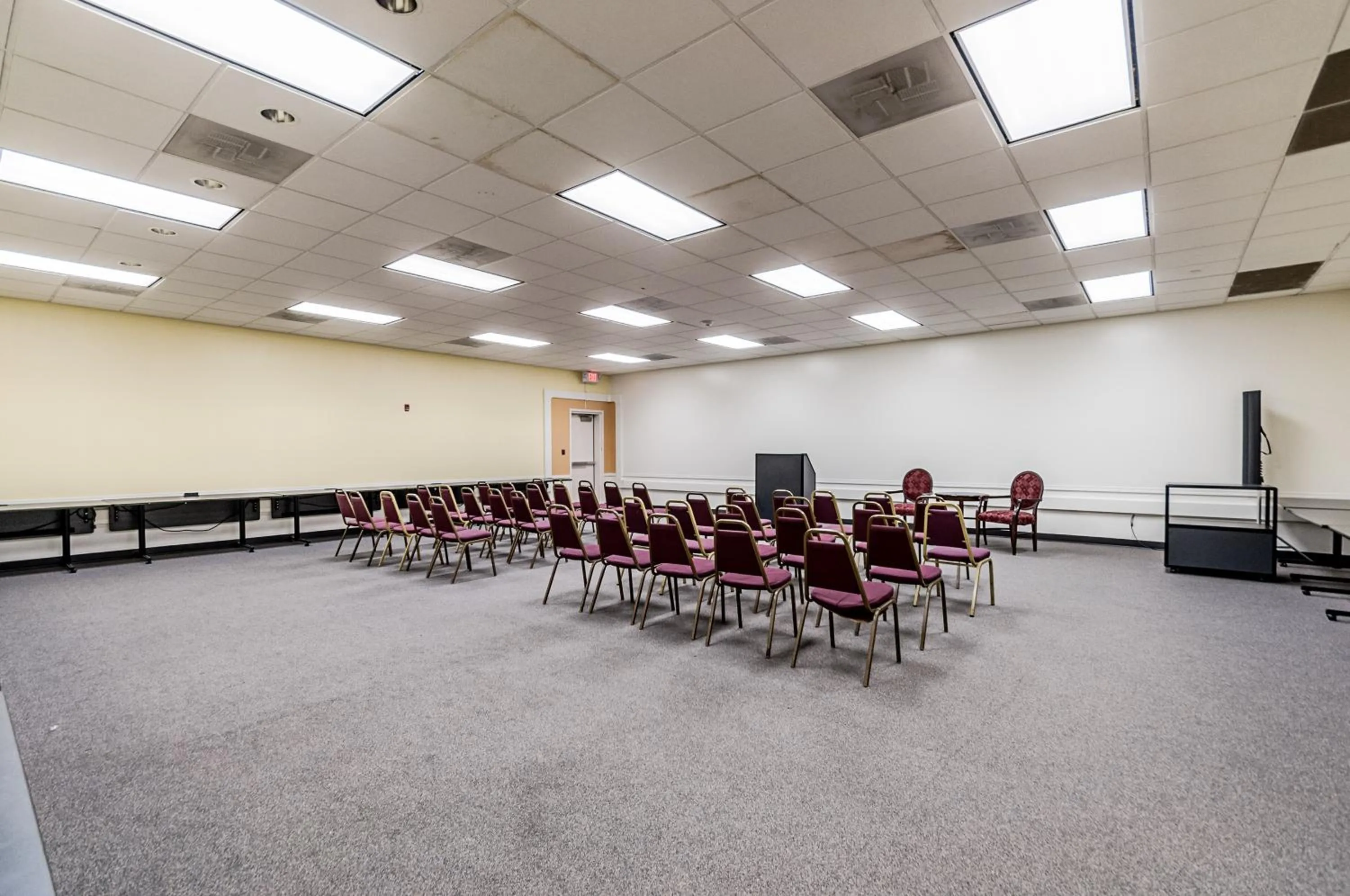 Meeting/conference room in Motel 6-Dumfries, VA