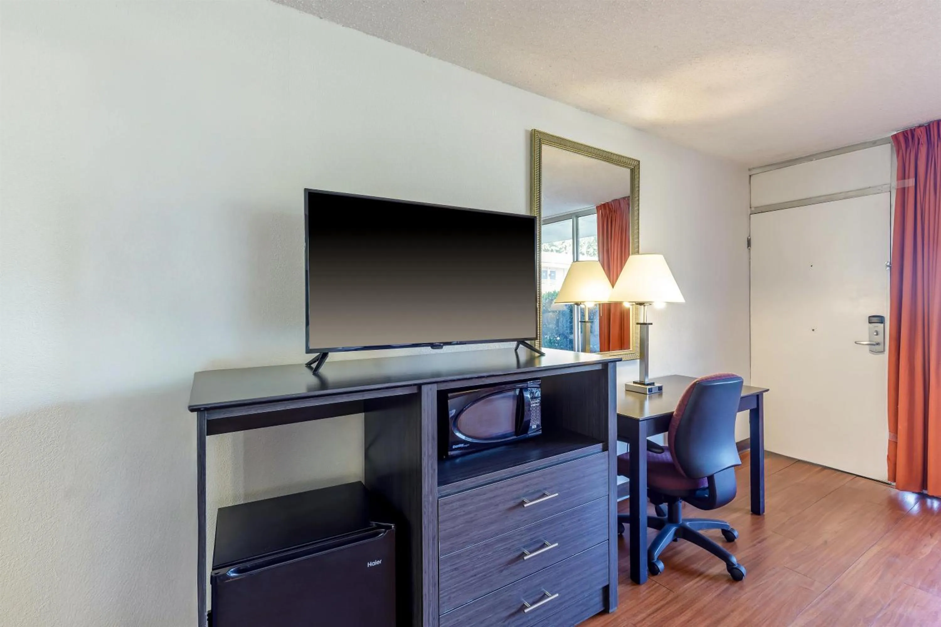 Other in Motel 6-Dumfries, VA