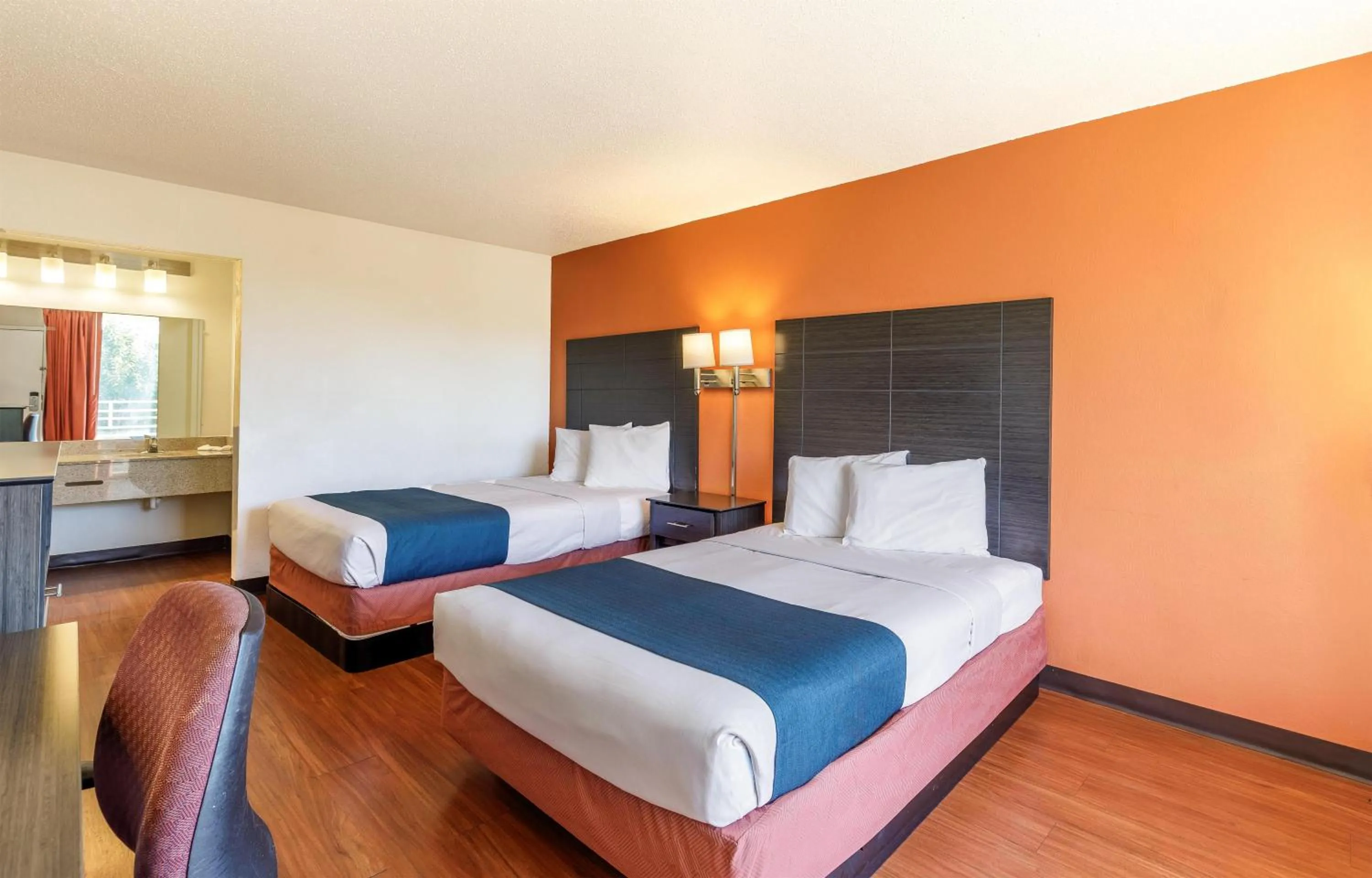 Bedroom, Bed in Motel 6-Dumfries, VA