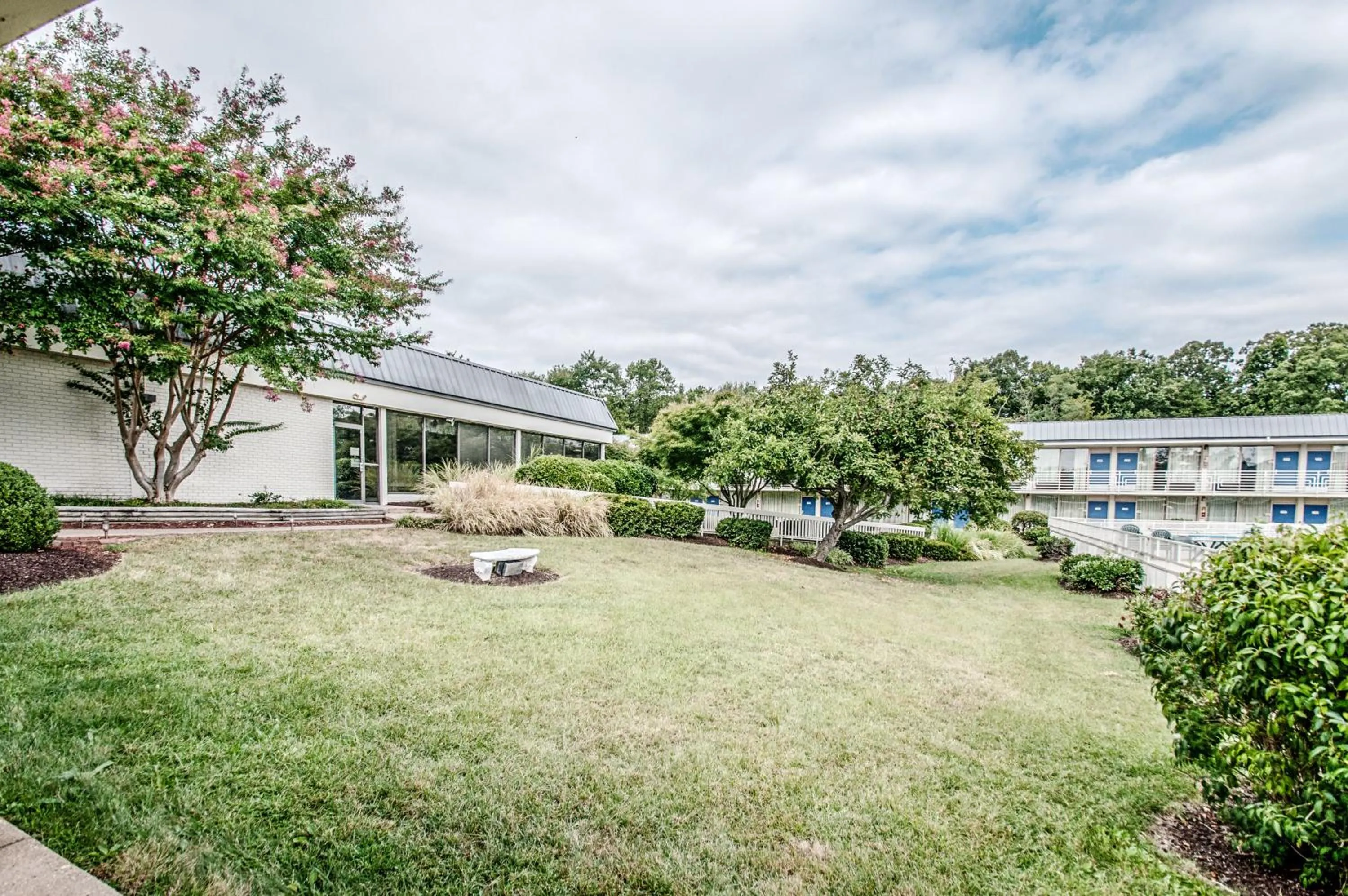Facade/entrance in Motel 6-Dumfries, VA