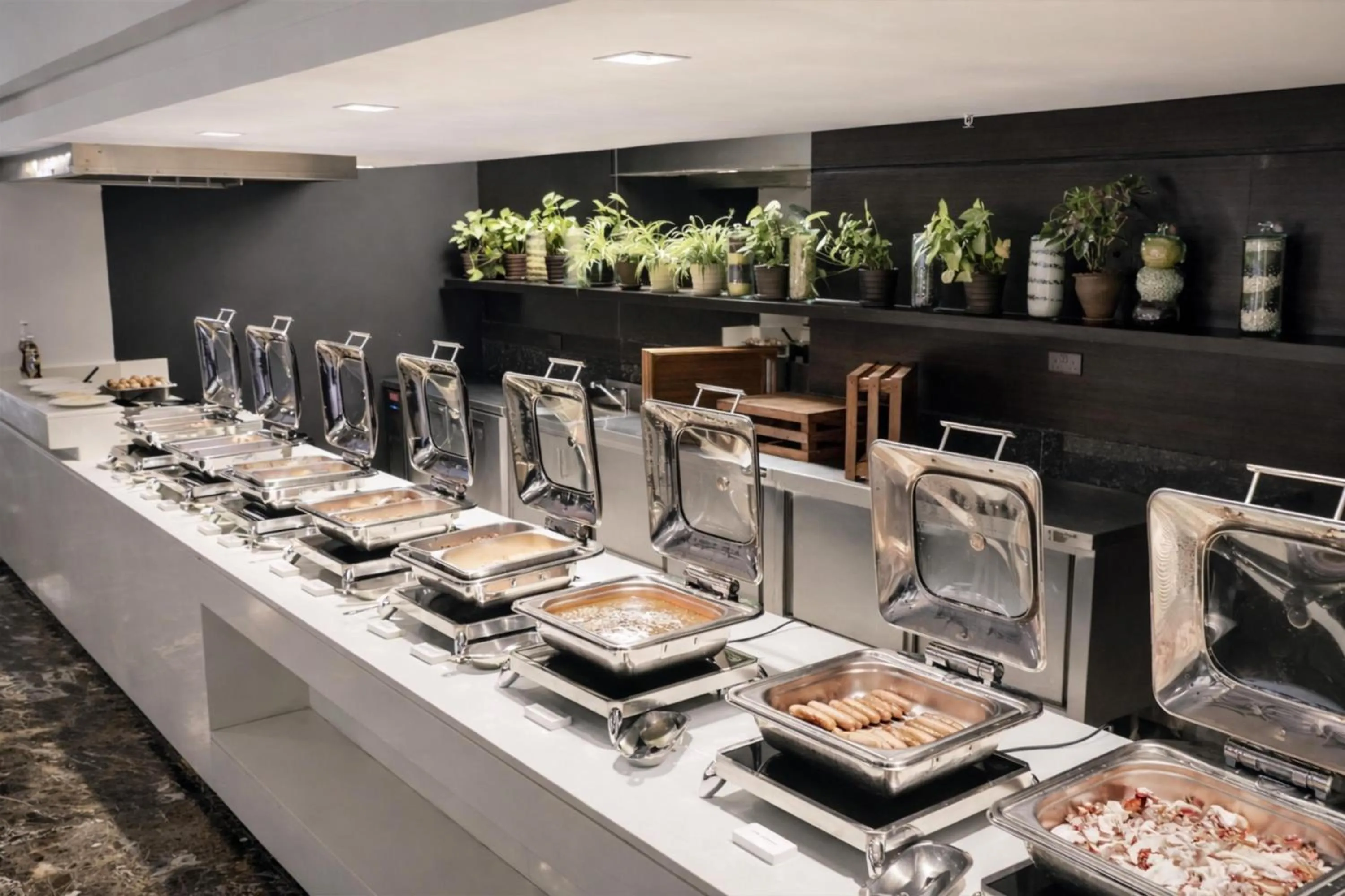 Restaurant/places to eat in DoubleTree by Hilton Nairobi