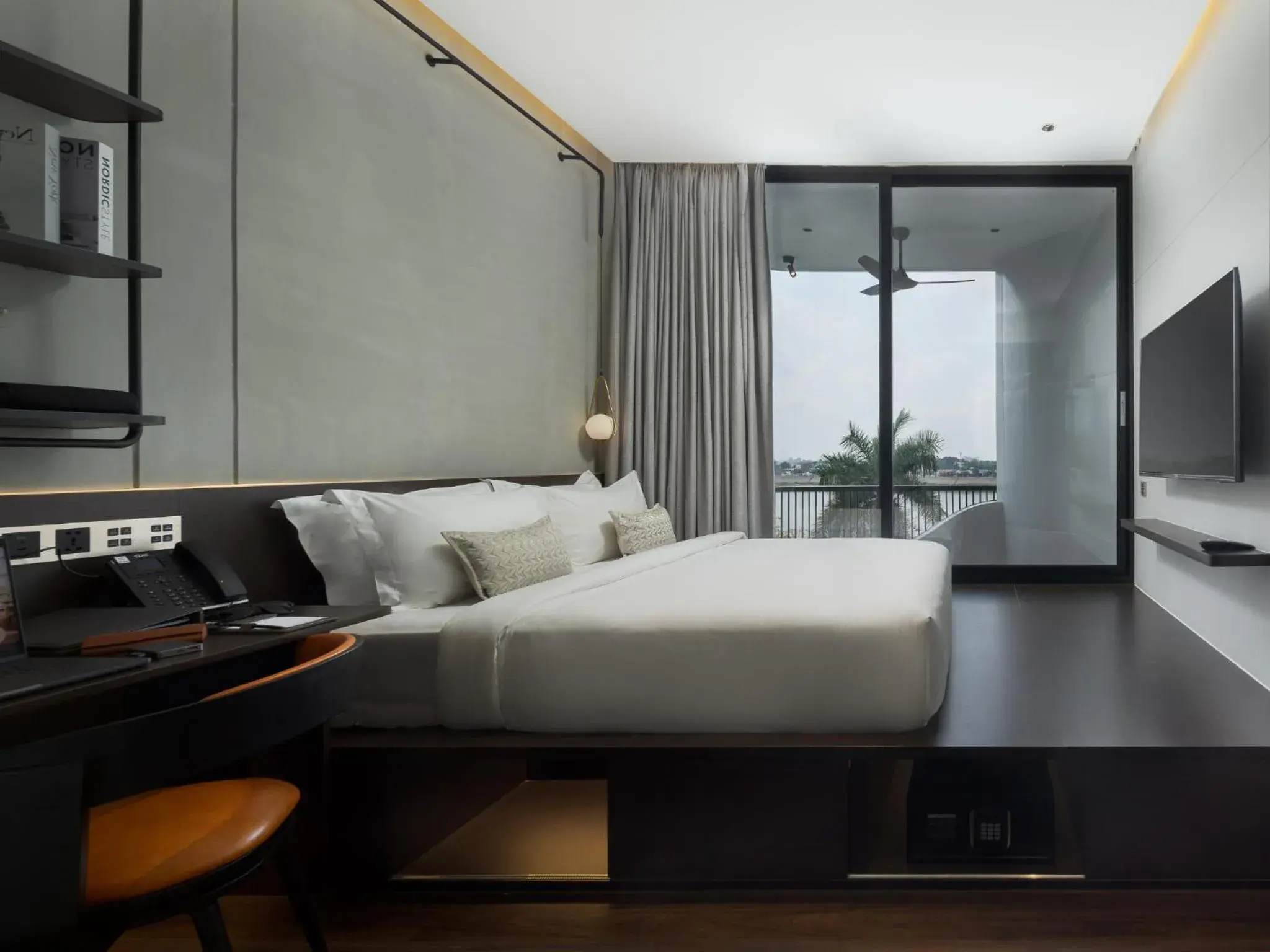 Deluxe King Room in SEENERGY STAY Riverside Deluxe King Room in SEENERGY STAY Riverside