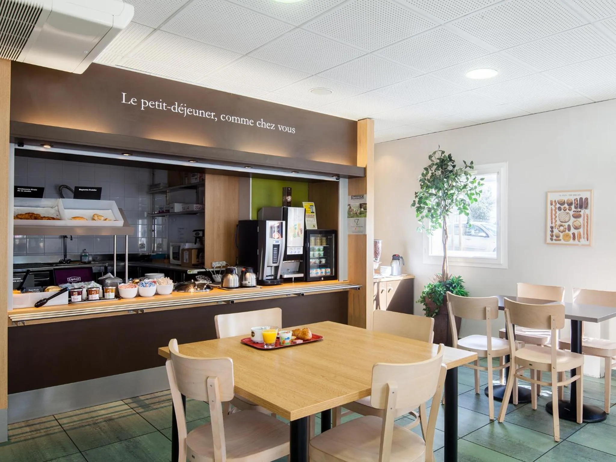 Restaurant/places to eat in B&B HOTEL Orly Chevilly-Larue - Nationale 7