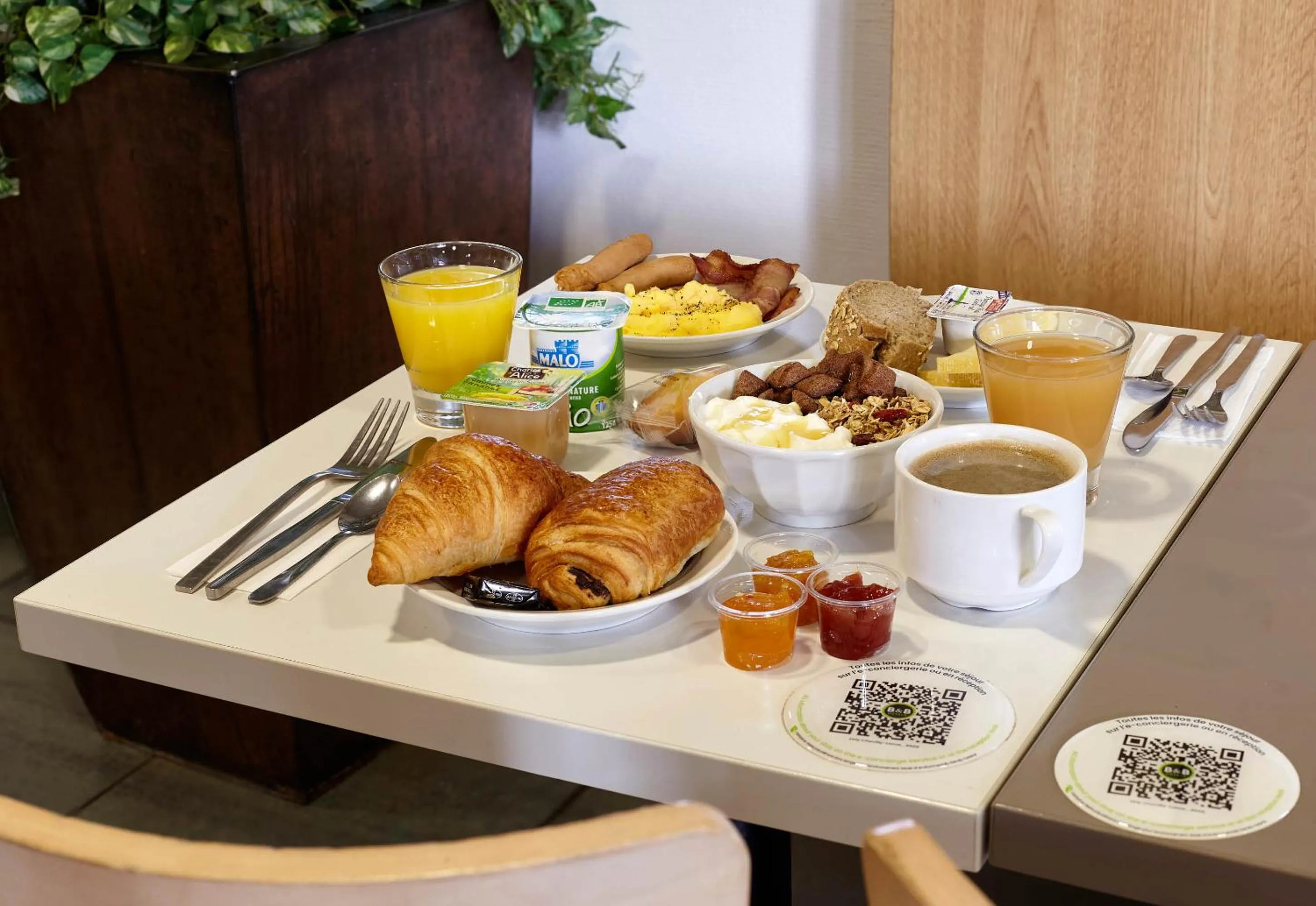 Breakfast in B&B HOTEL Orly Chevilly-Larue - Nationale 7