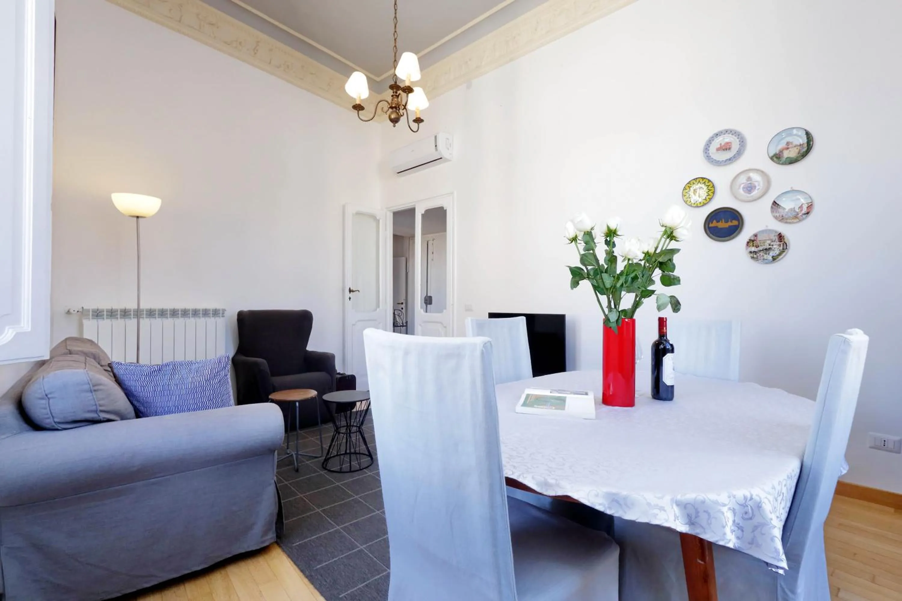 Living room in Spagna Penthouse