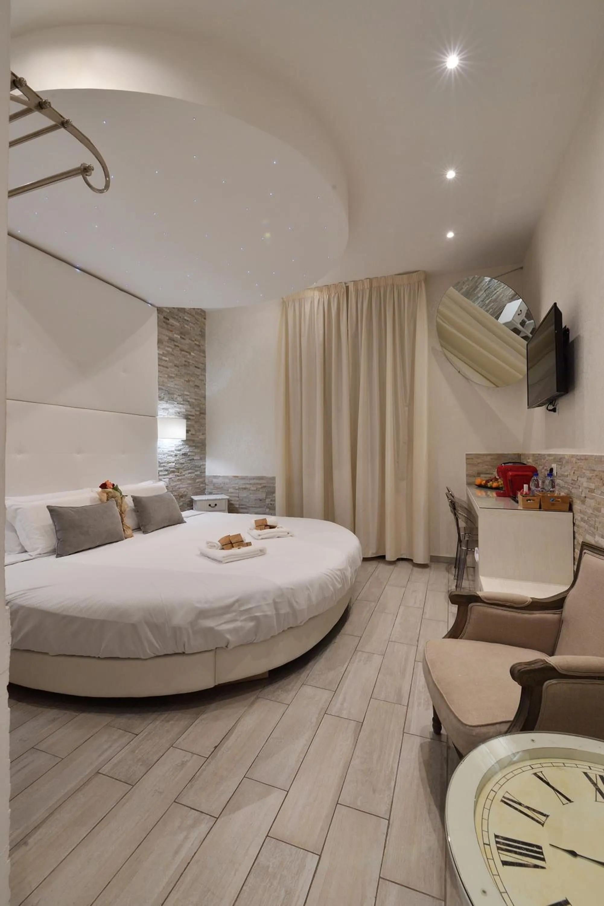 Bed in Vatican Tourist Inn