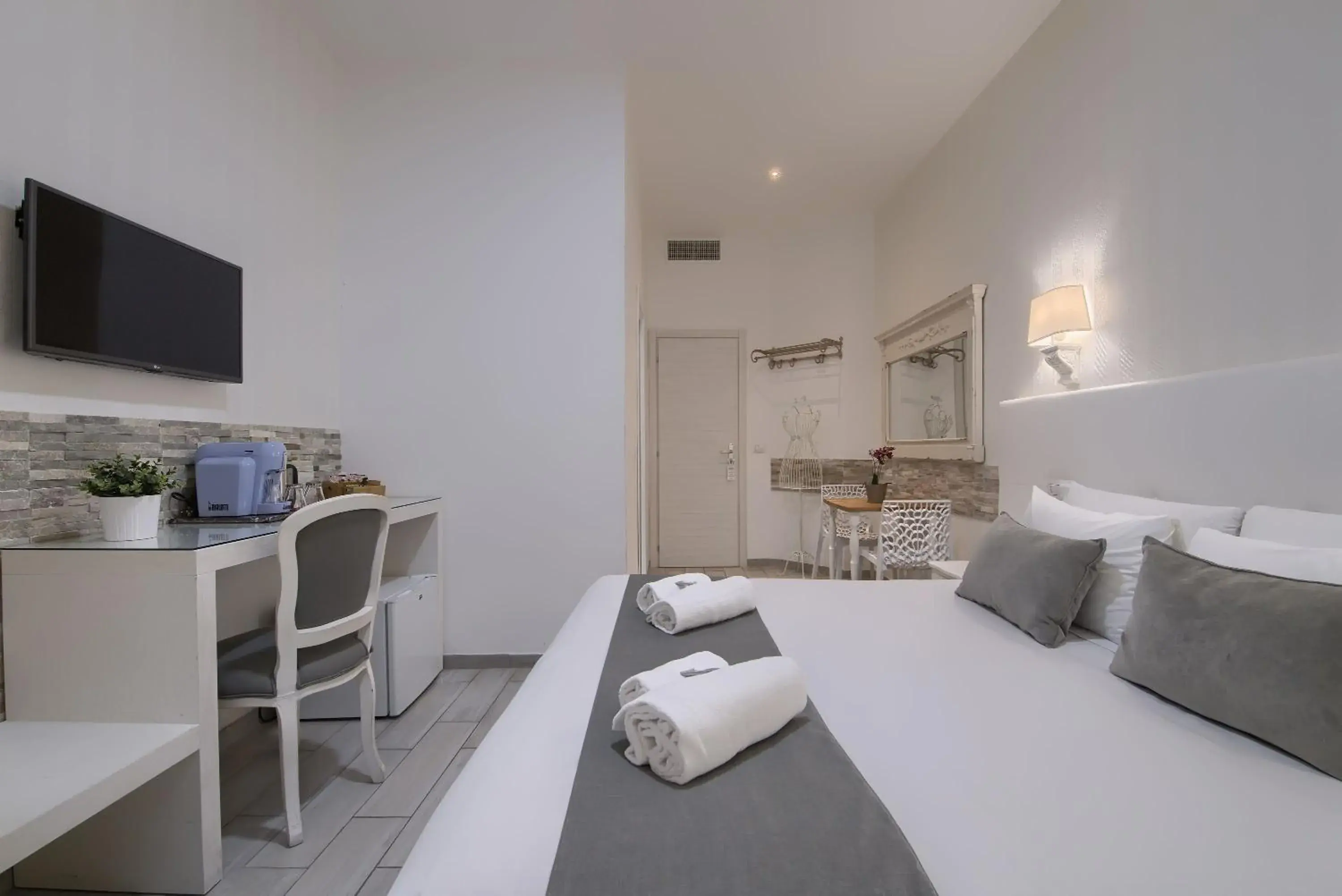 Bed in Vatican Tourist Inn Bed in Vatican Tourist Inn