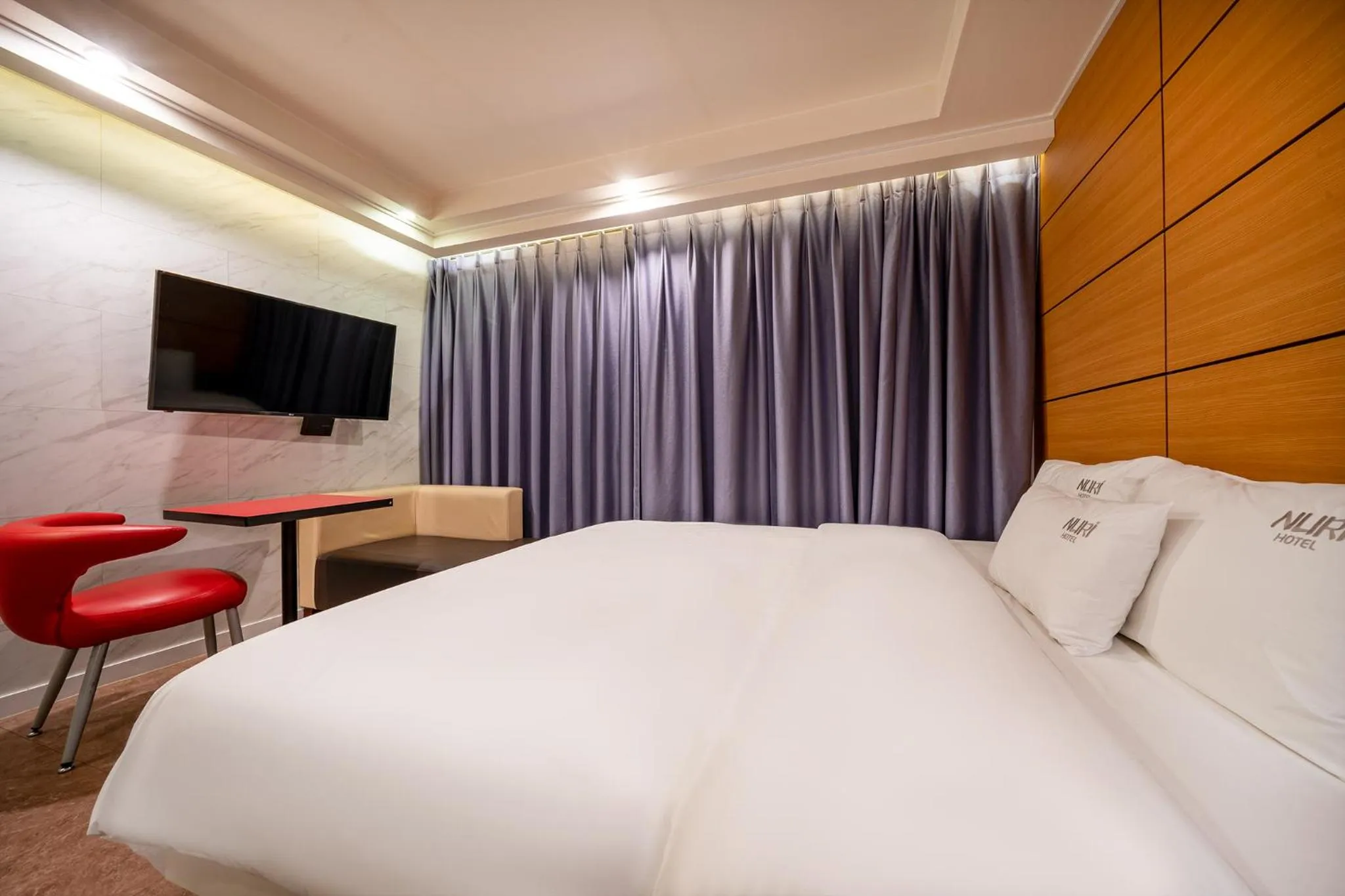 Bed in Busan Gwangalli Nuri Hotel