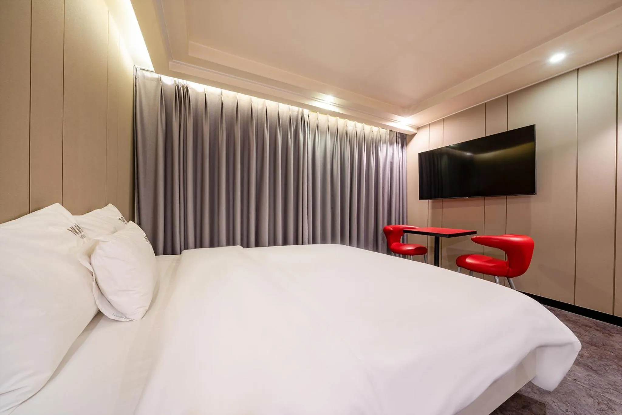 Bed in Busan Gwangalli Nuri Hotel