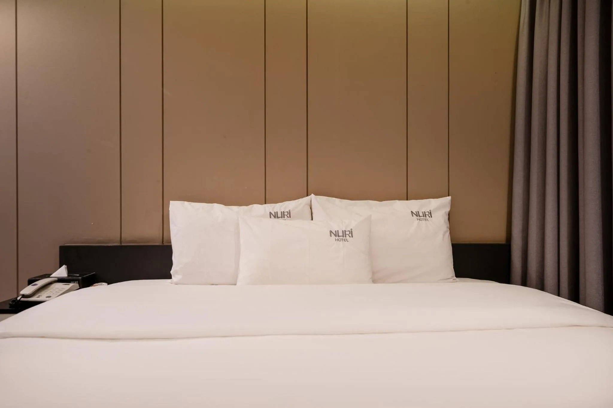 Bed in Busan Gwangalli Nuri Hotel