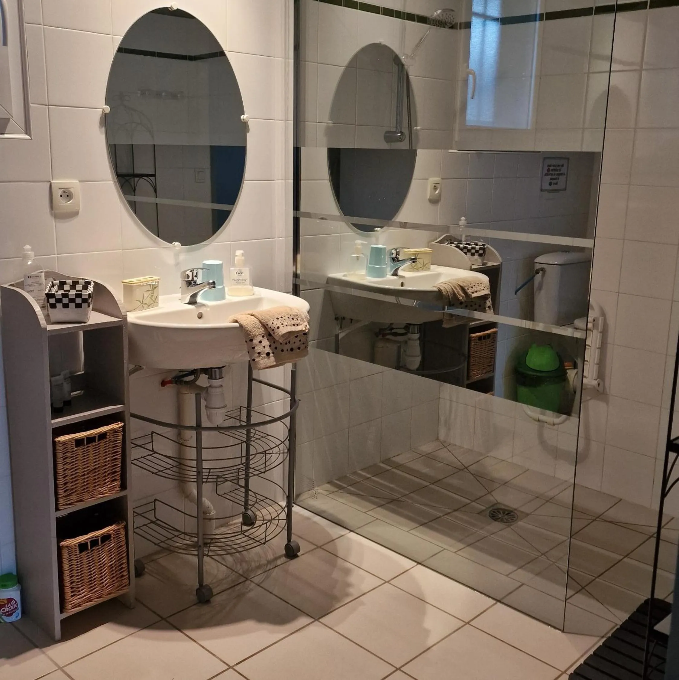 Shower in Domaine Hias