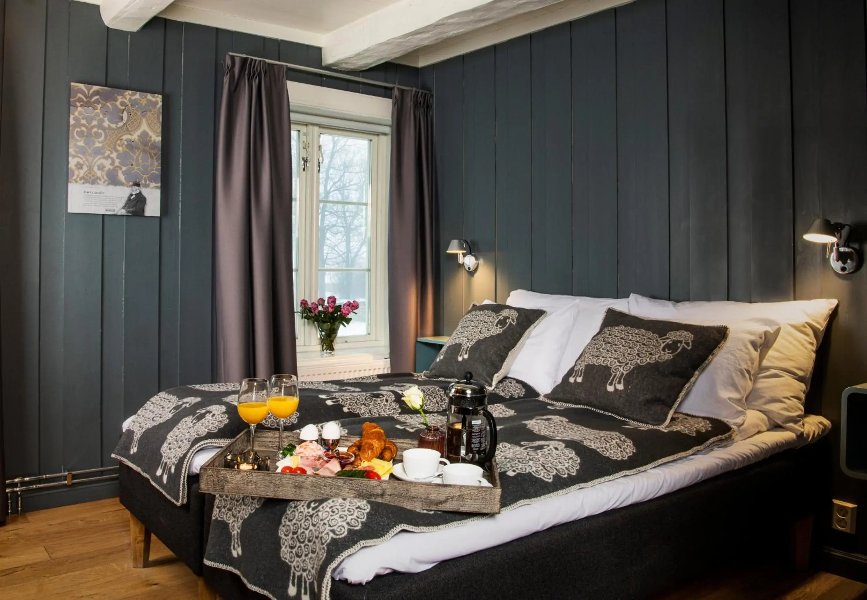 Double Room with Private Bathroom in Granavolden Hotel & Gjæstgiveri Double Room with Private Bathroom in Granavolden Hotel & Gjæstgiveri