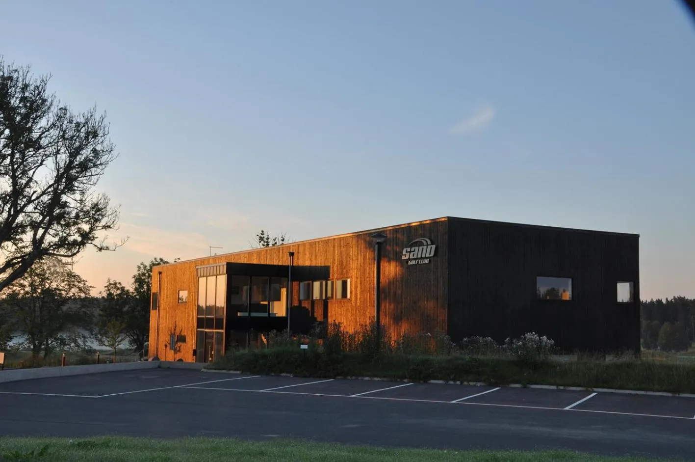 Property building in Sand Golf Club