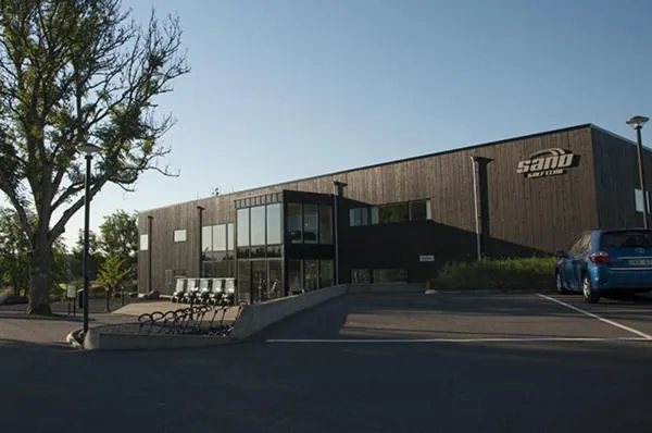 Property building in Sand Golf Club