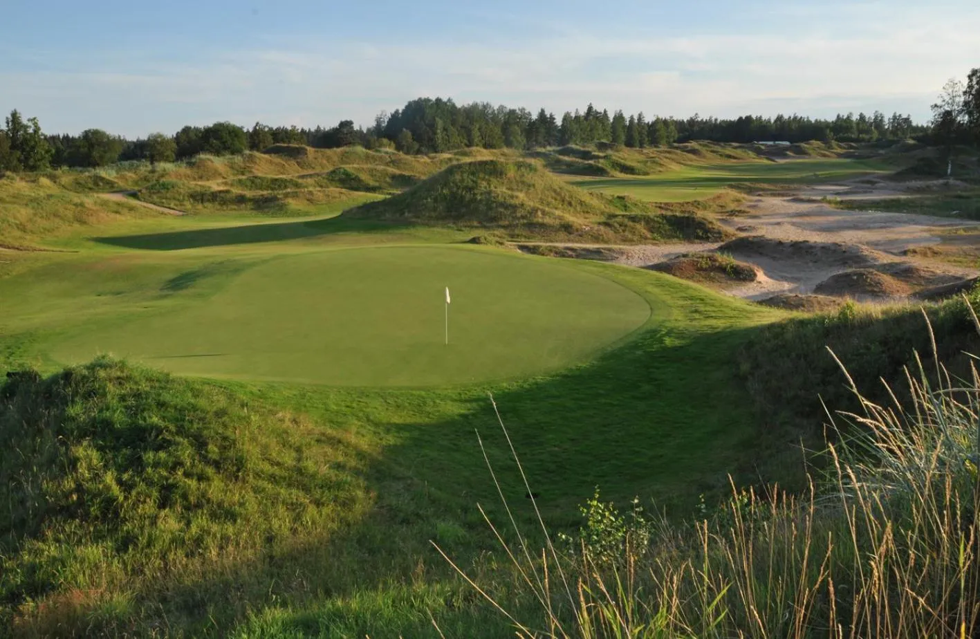 Day in Sand Golf Club