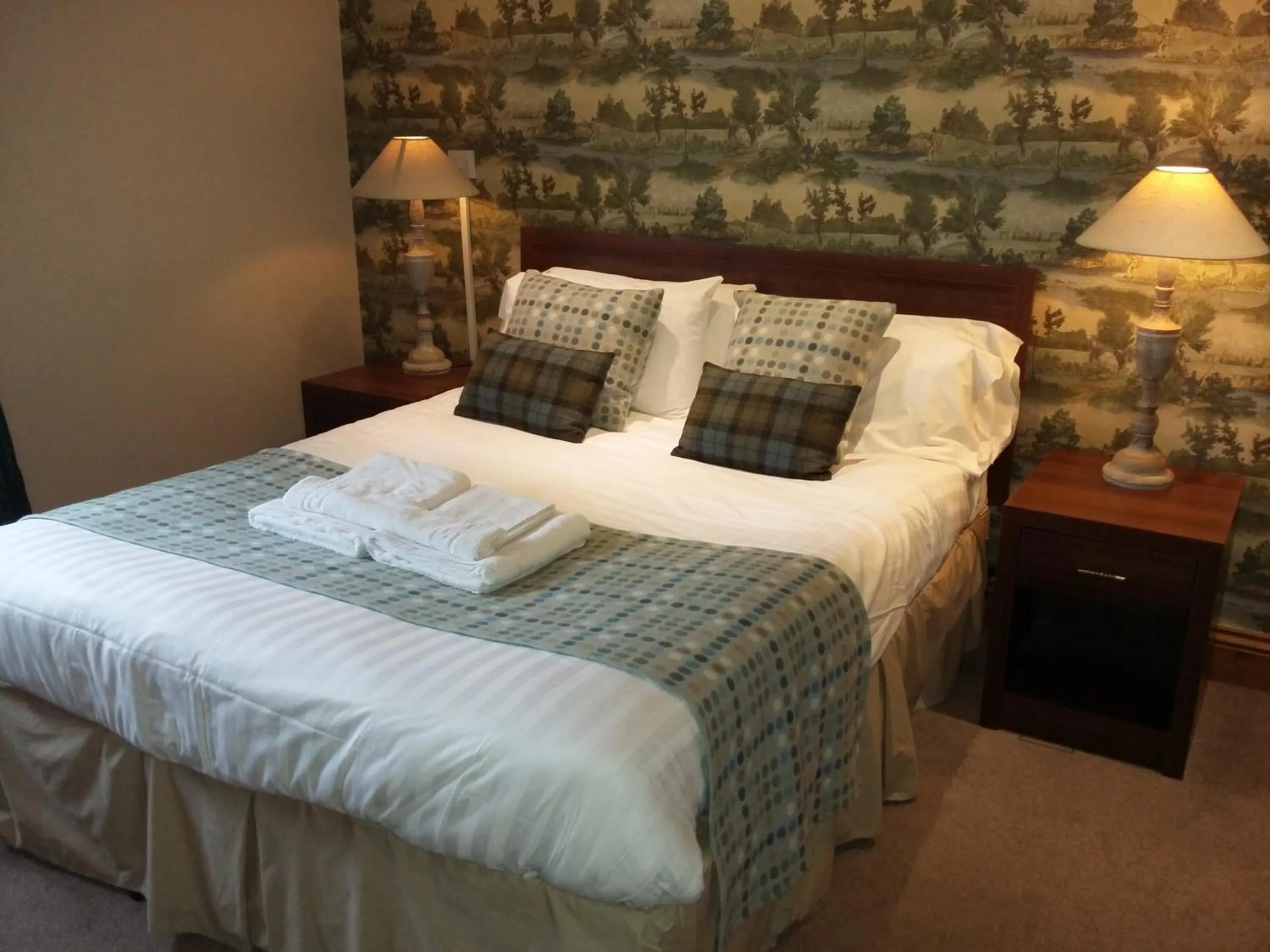 Bed in The Huntsman Inn