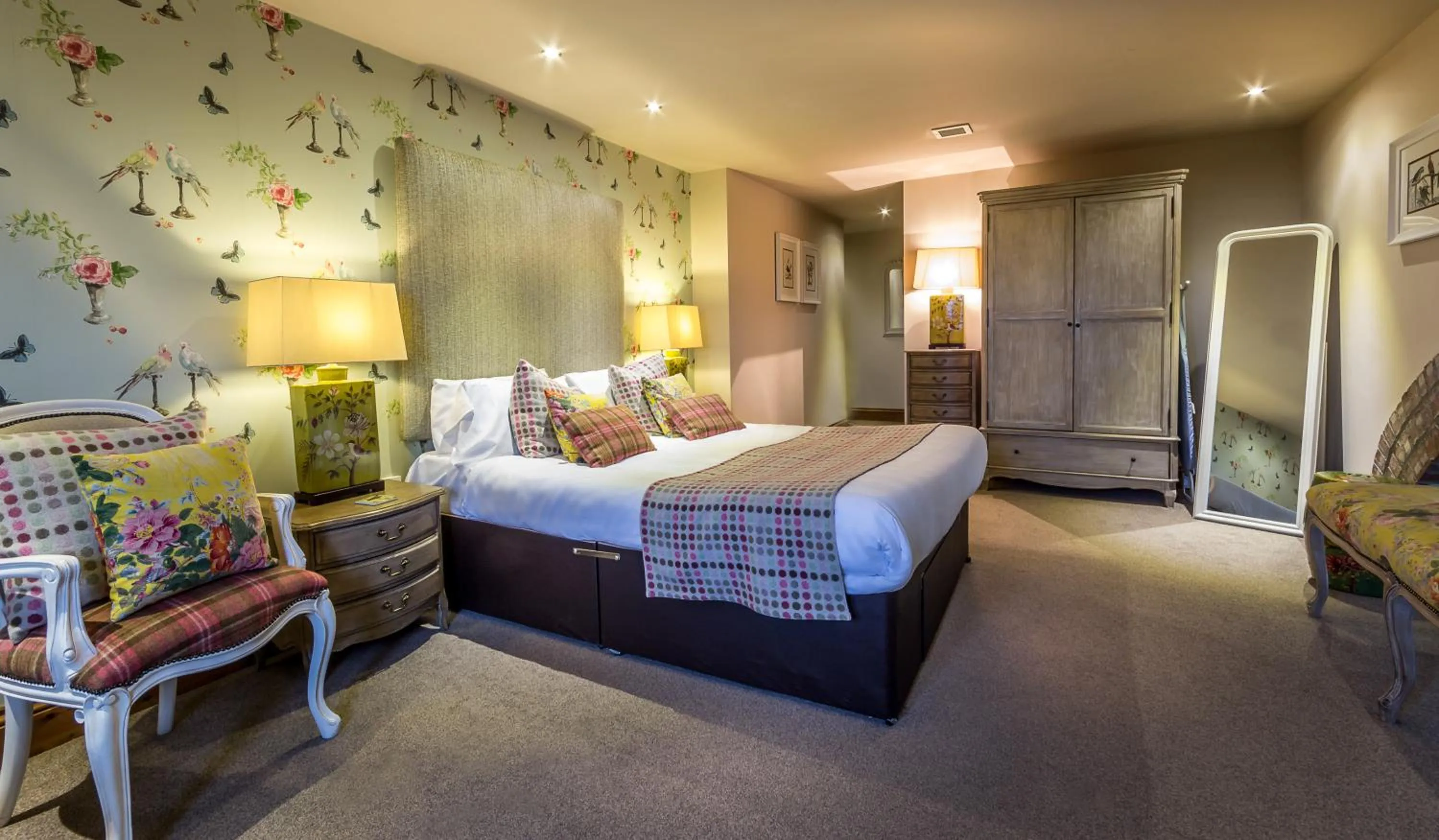 Photo of the whole room, Bed in The Huntsman Inn