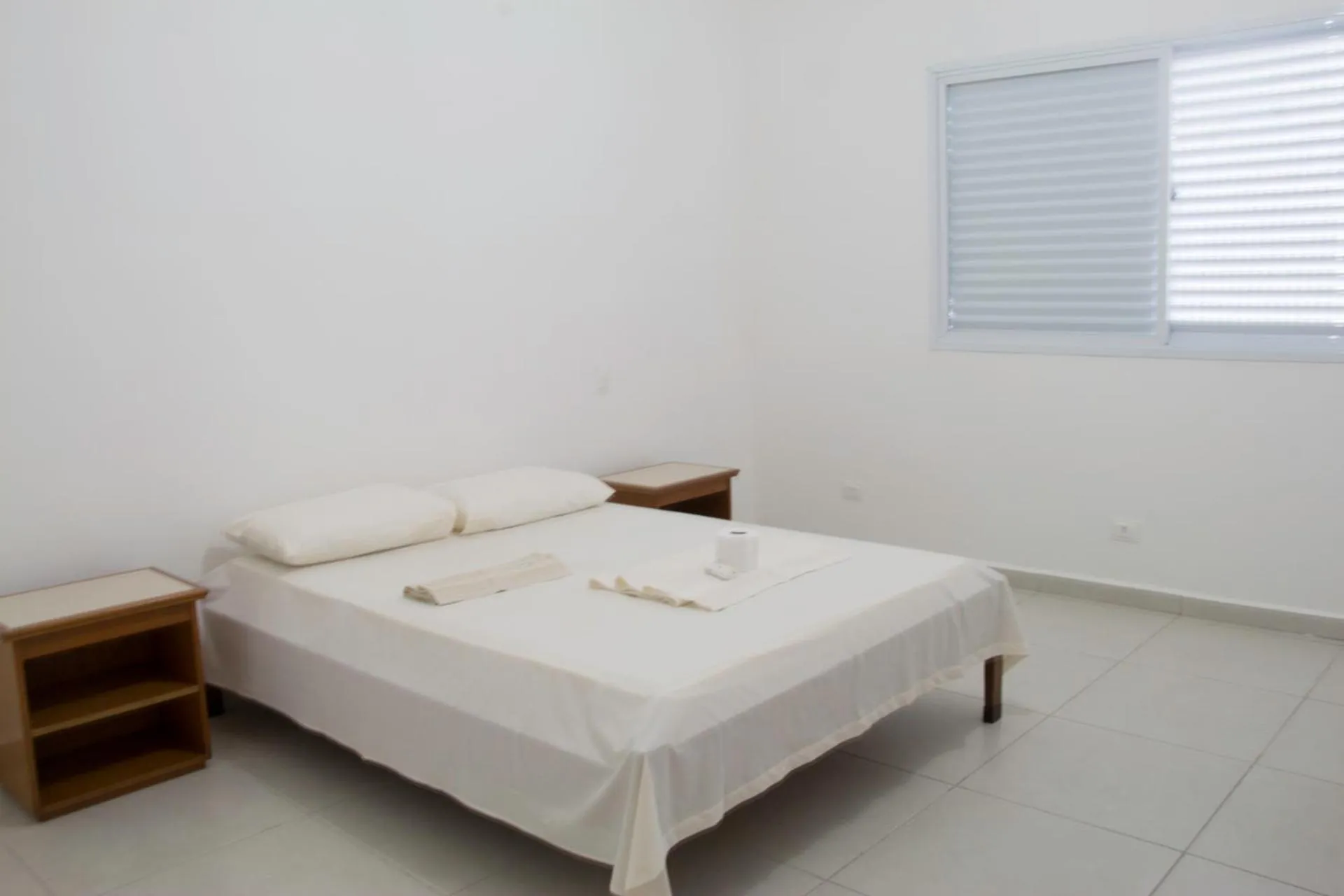 Photo of the whole room, Bed in Consulado Praia Hotel