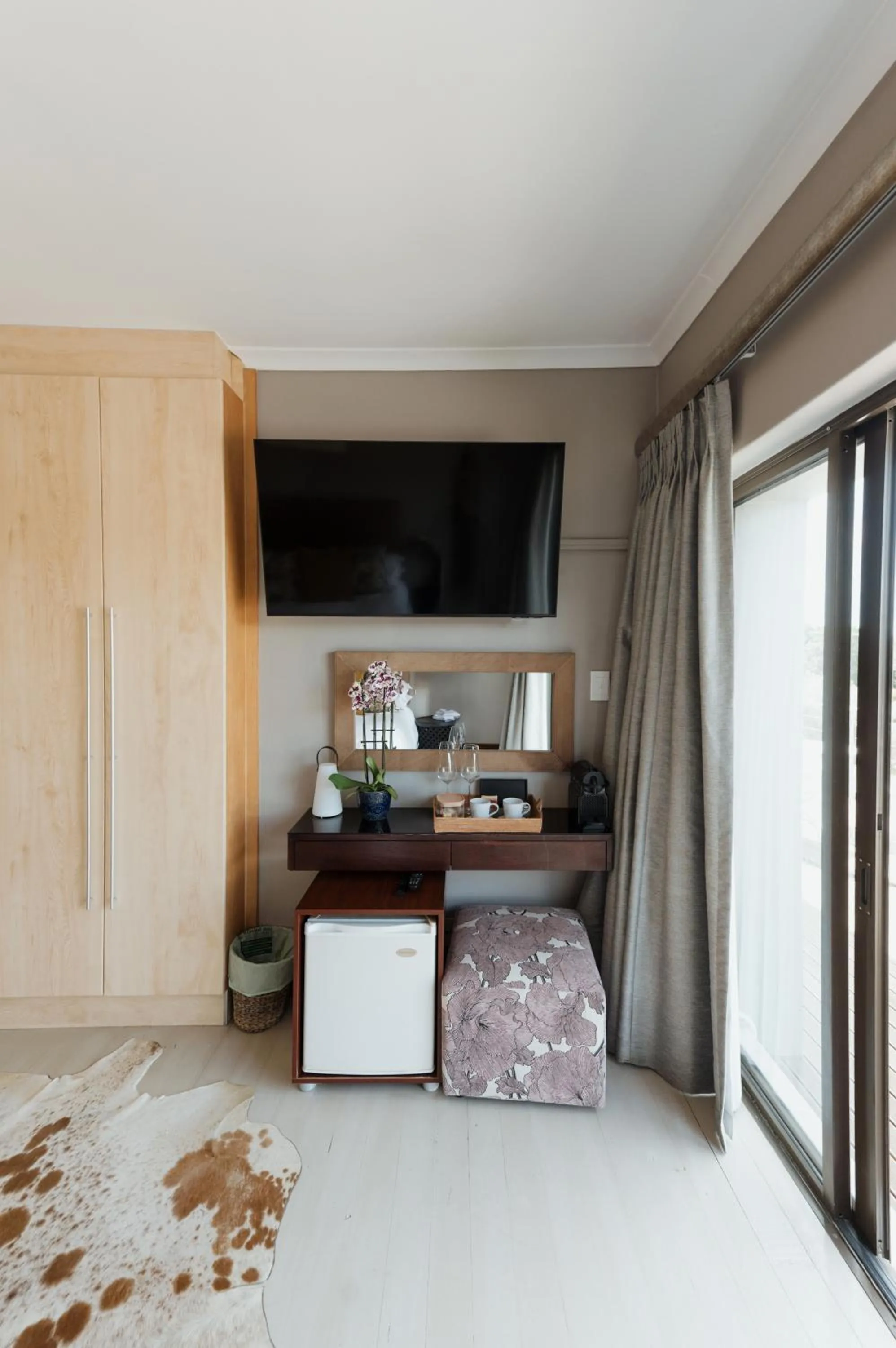 TV and multimedia in Whale Away Guest House