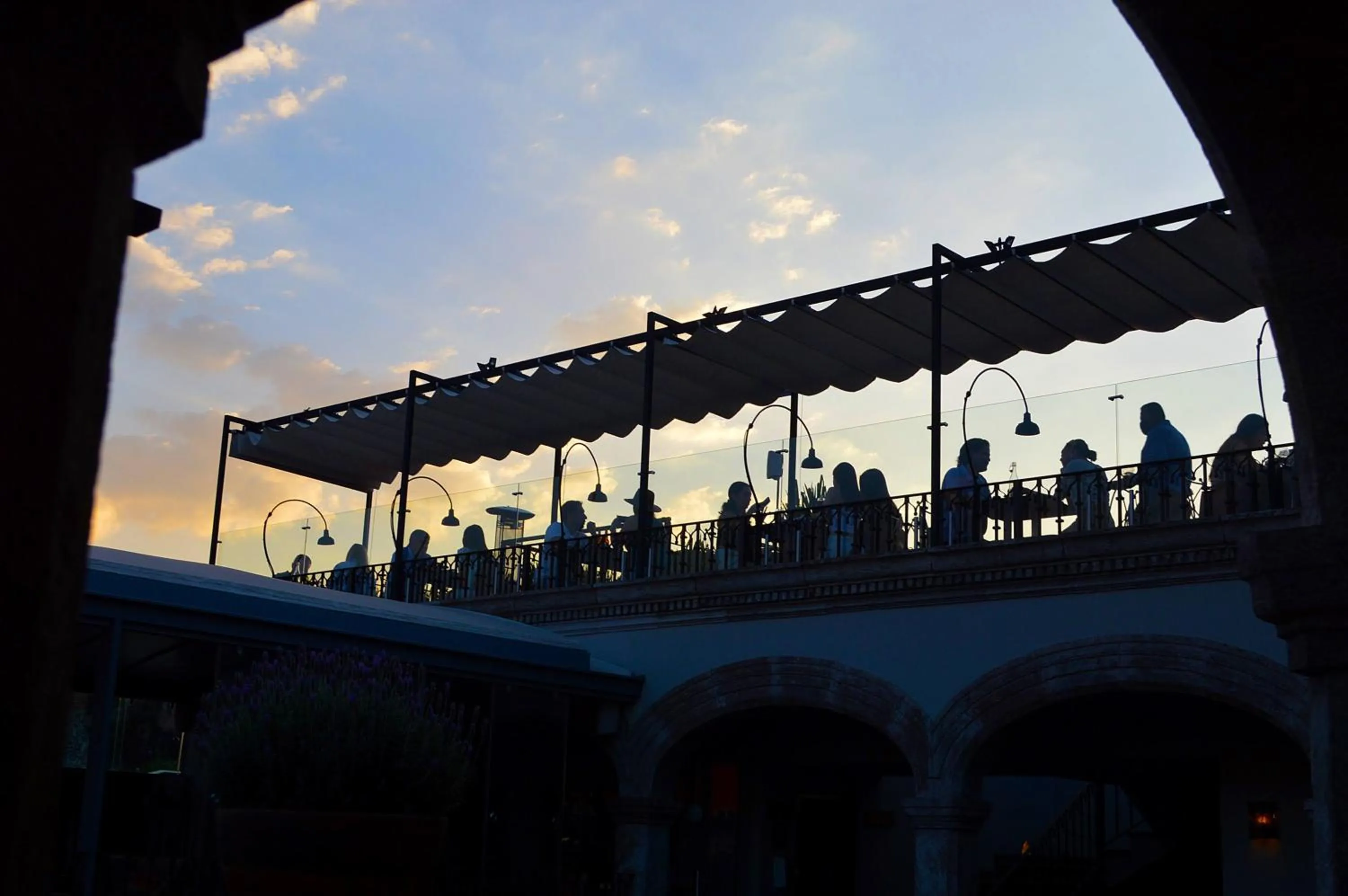 Restaurant/places to eat in Casa 1810 Hotel Boutique