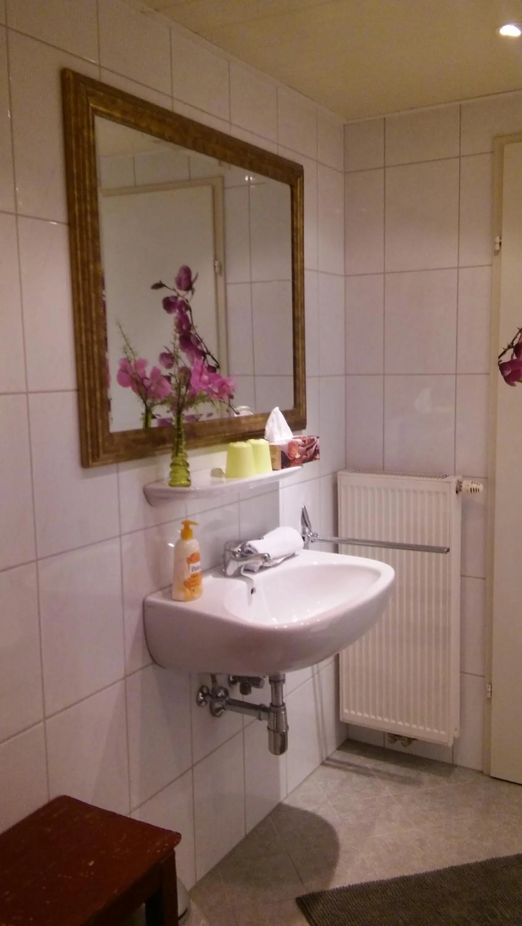 Bathroom in Cityhotel Junger Fuchs