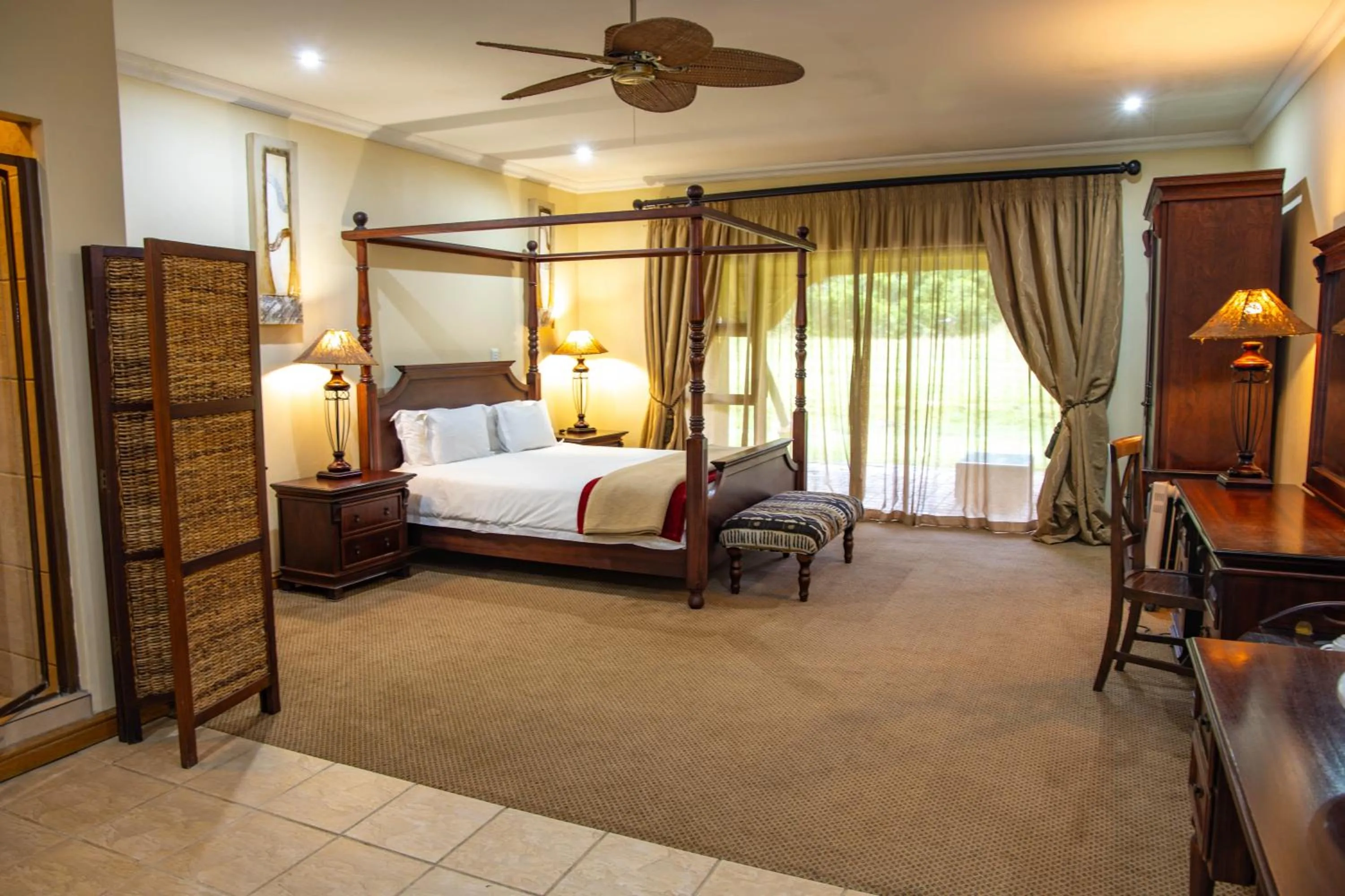 Bedroom, Bed in Premier Resort Mpongo Private Game Reserve