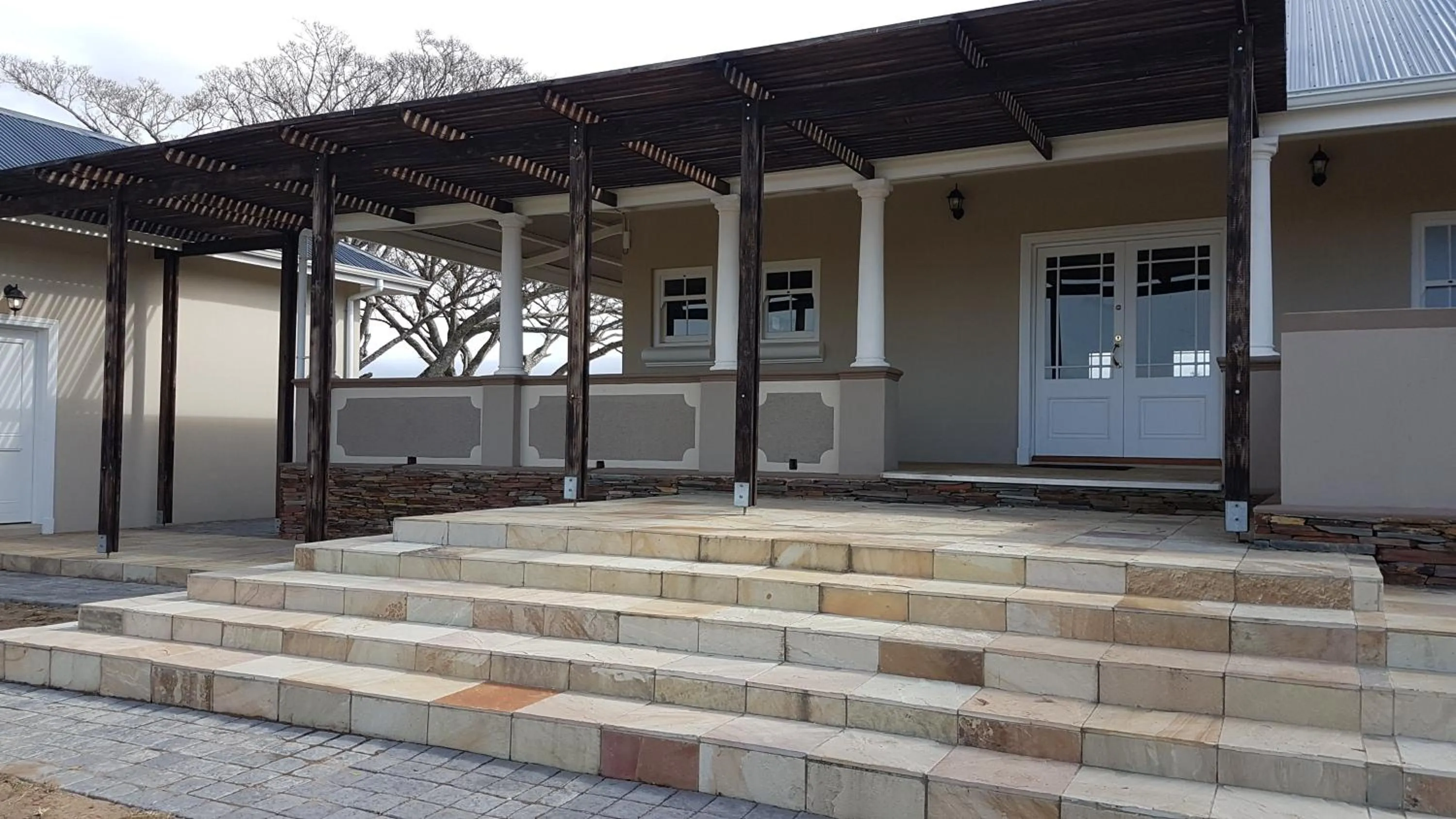 Shower in Premier Resort Mpongo Private Game Reserve