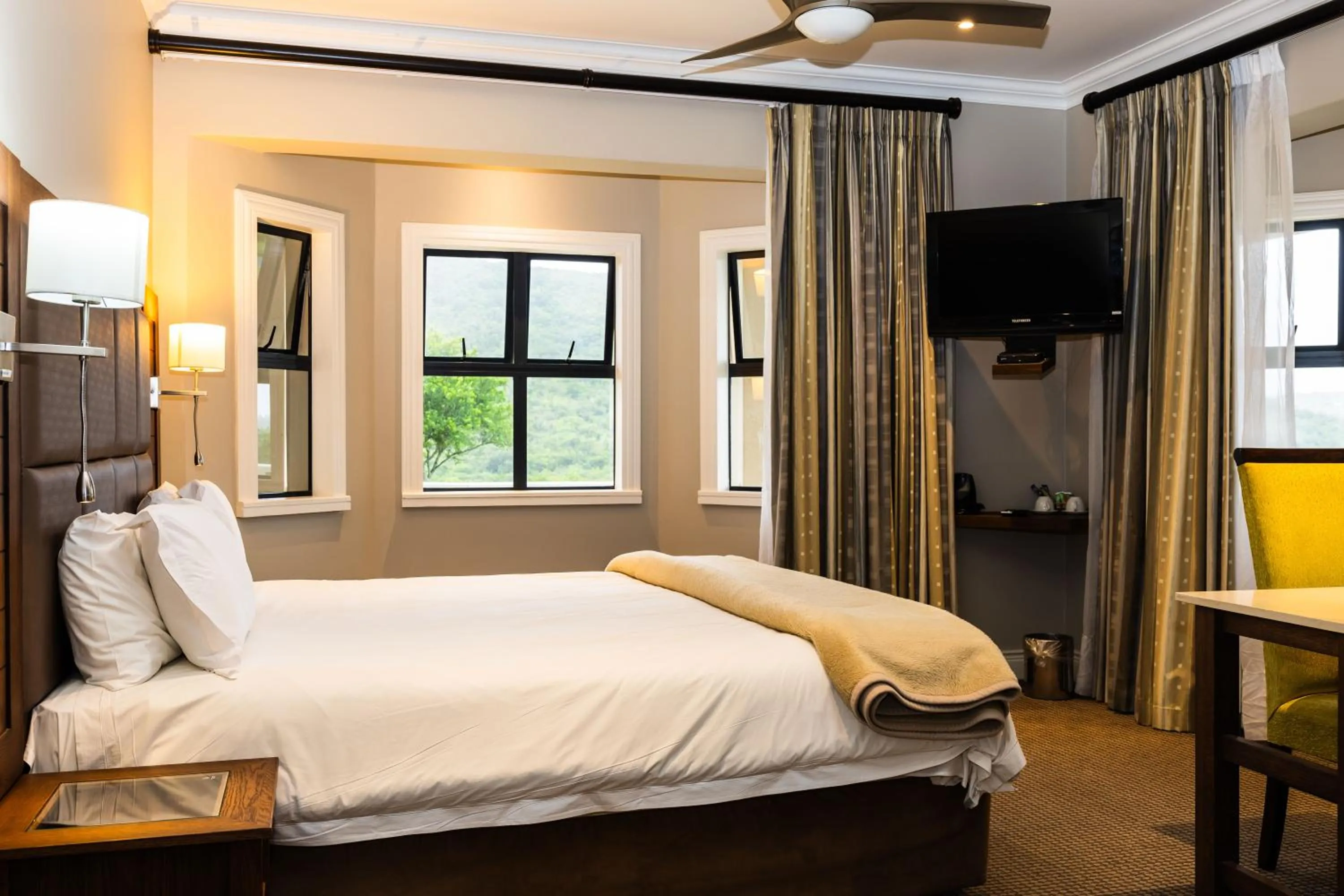 Bedroom, Bed in Premier Resort Mpongo Private Game Reserve