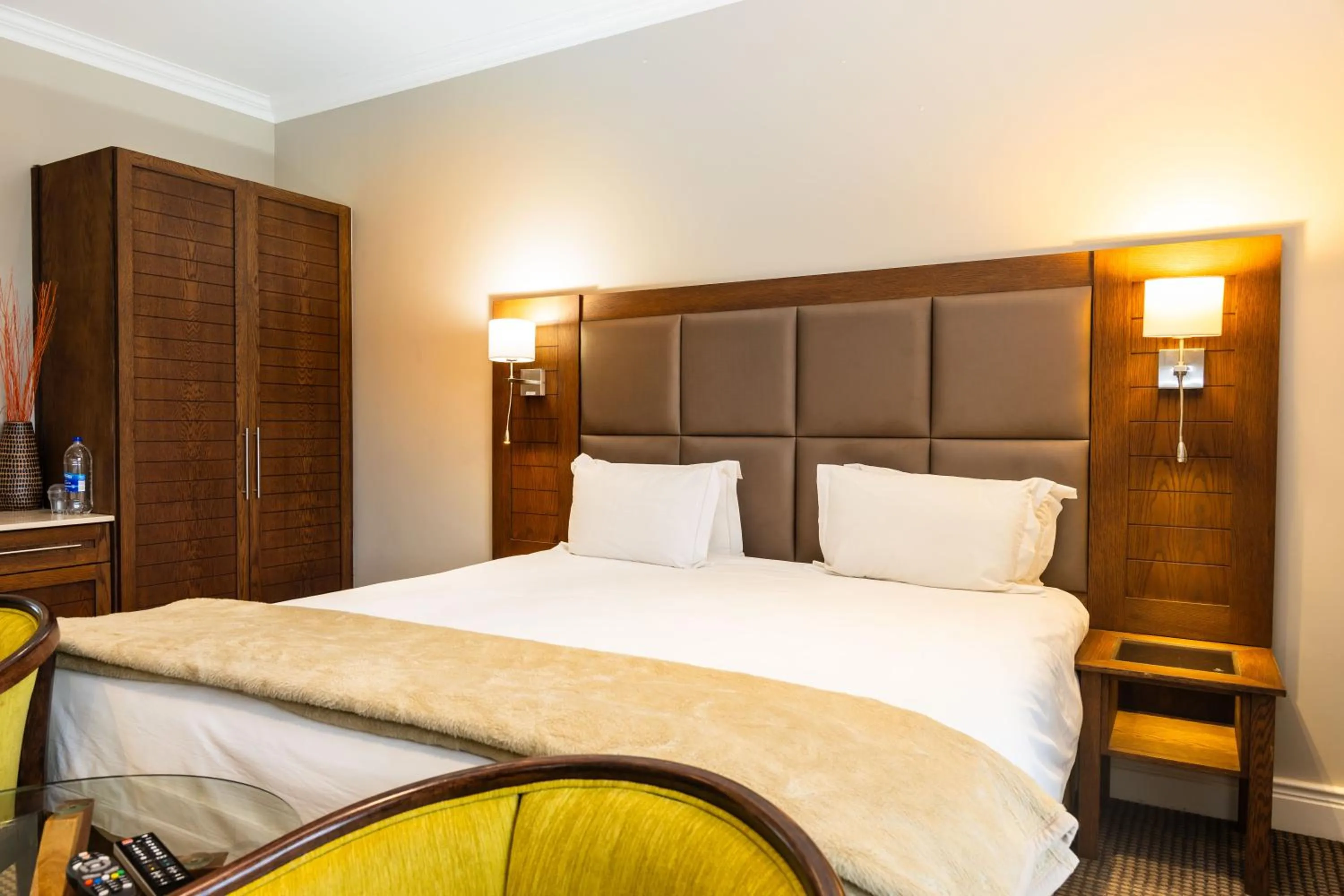 Bed in Premier Resort Mpongo Private Game Reserve