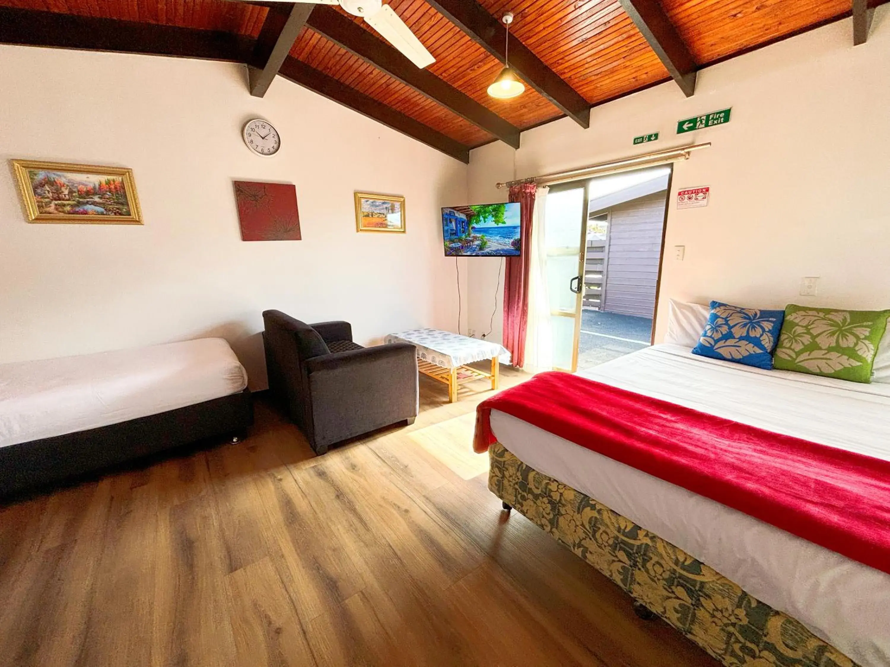 Standard Double Room in Grange Motel Standard Double Room in Grange Motel