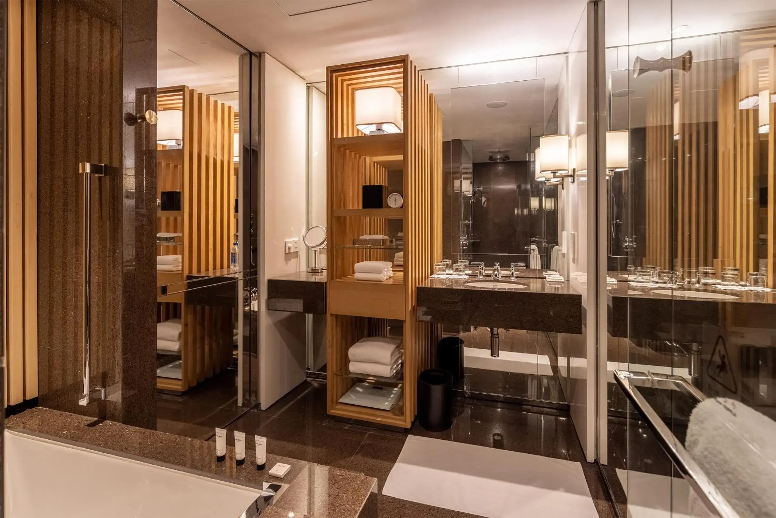 King Room with City View in Grand Hyatt Chengdu King Room with City View in Grand Hyatt Chengdu