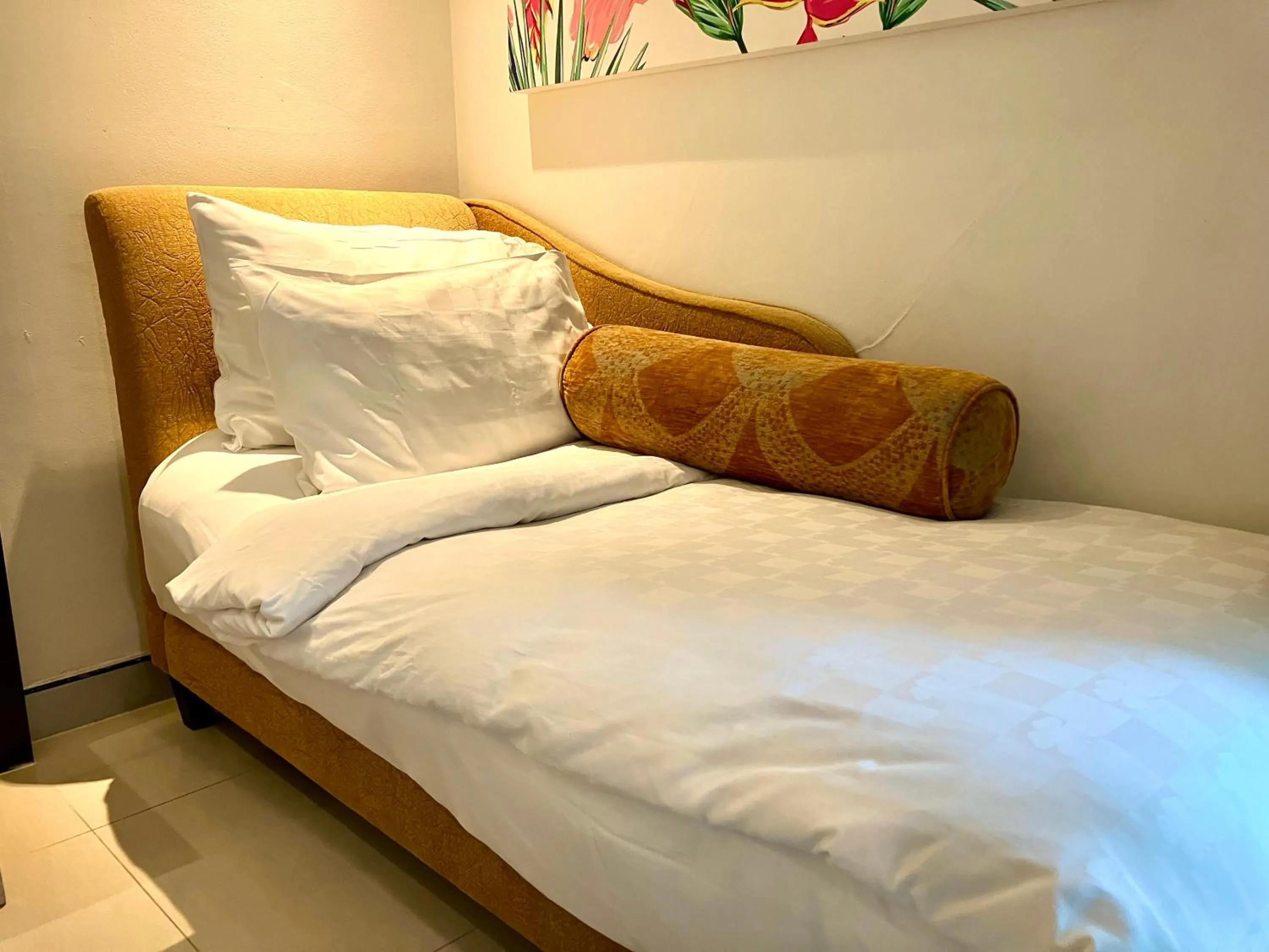Bed in Hotel Clover Asoke - SHA Extra Plus
