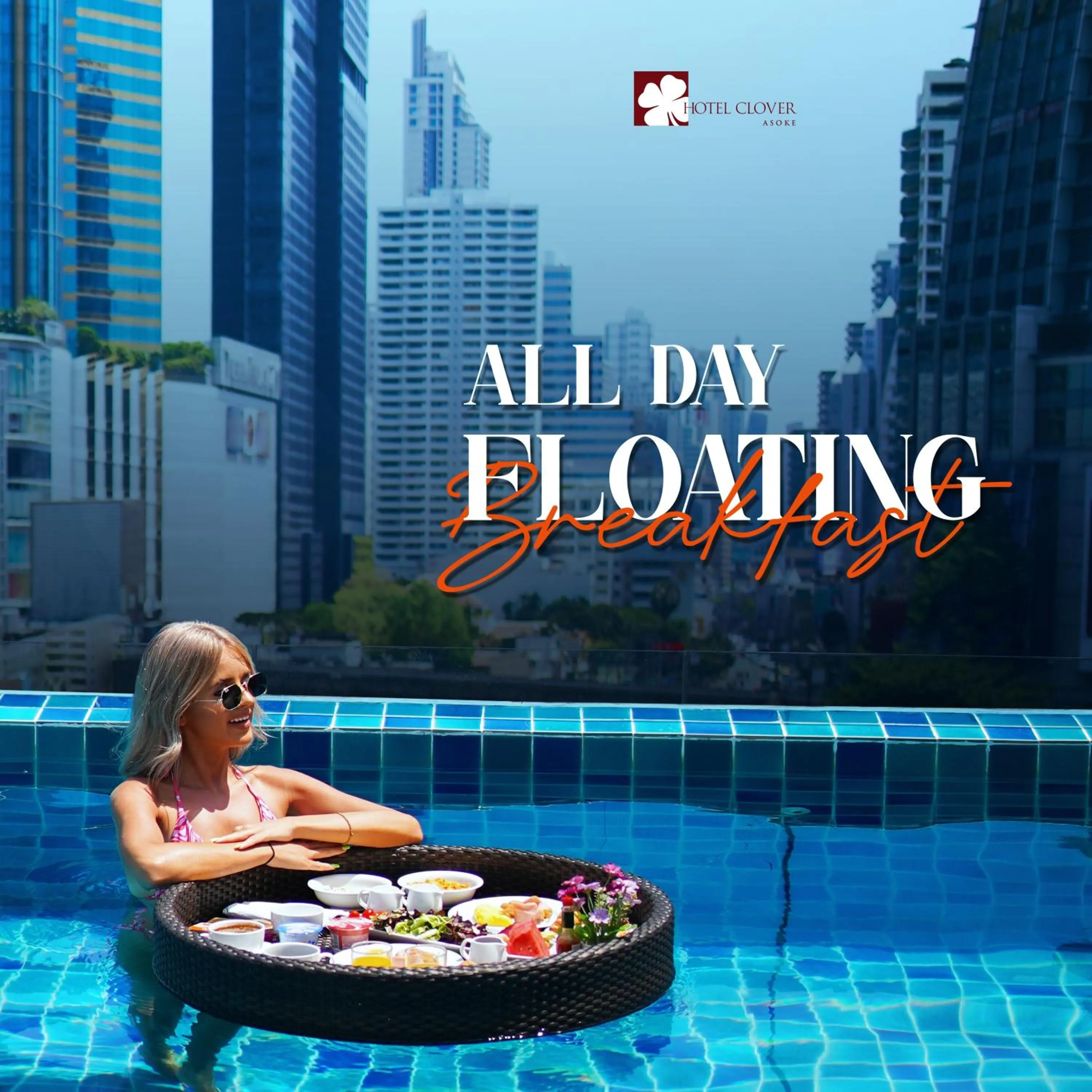 Swimming pool in Hotel Clover Asoke - SHA Extra Plus