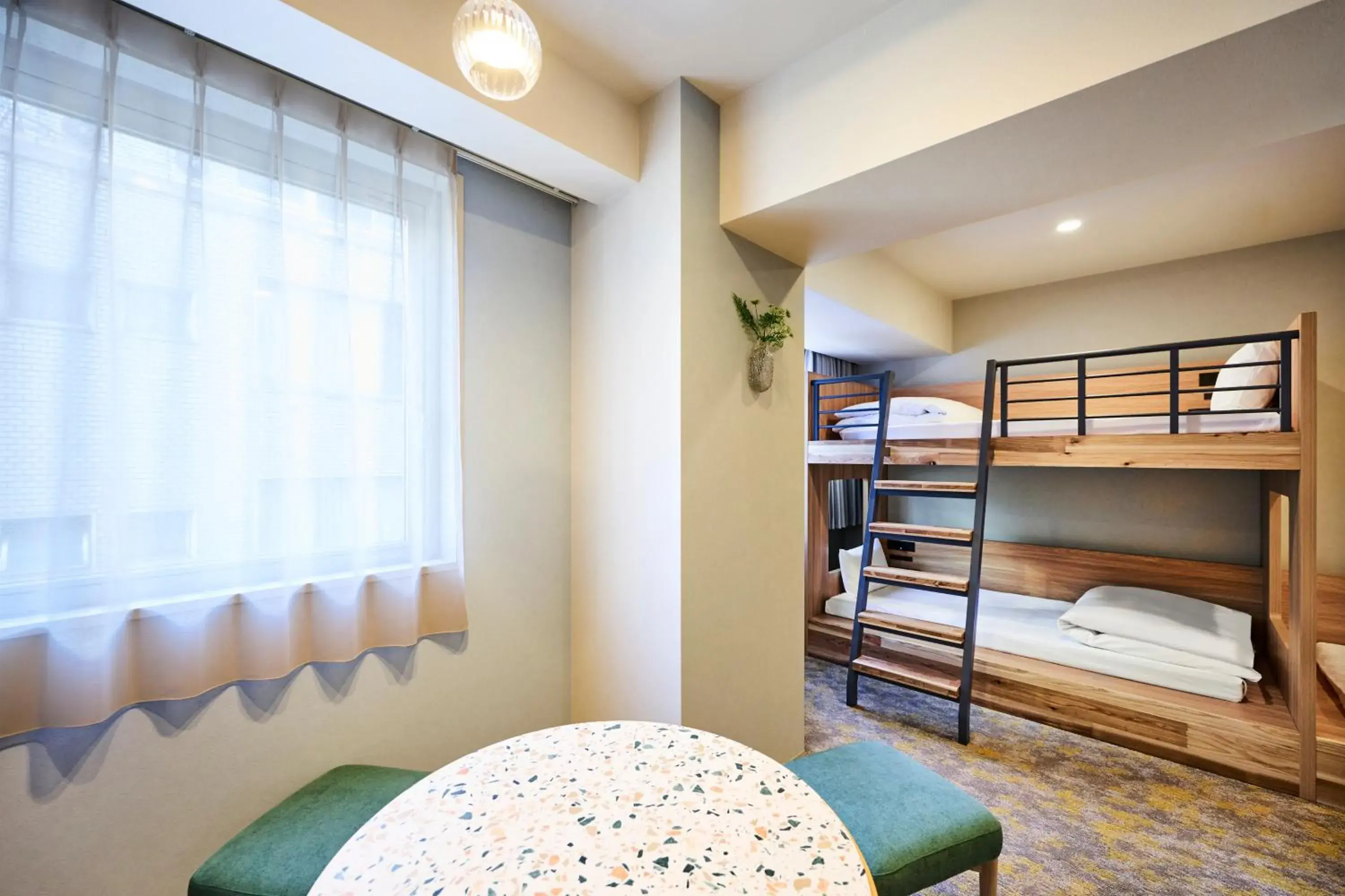 Triple Bunk Room in WAYPOINT TSUKIJI Tokyo Triple Bunk Room in WAYPOINT TSUKIJI Tokyo