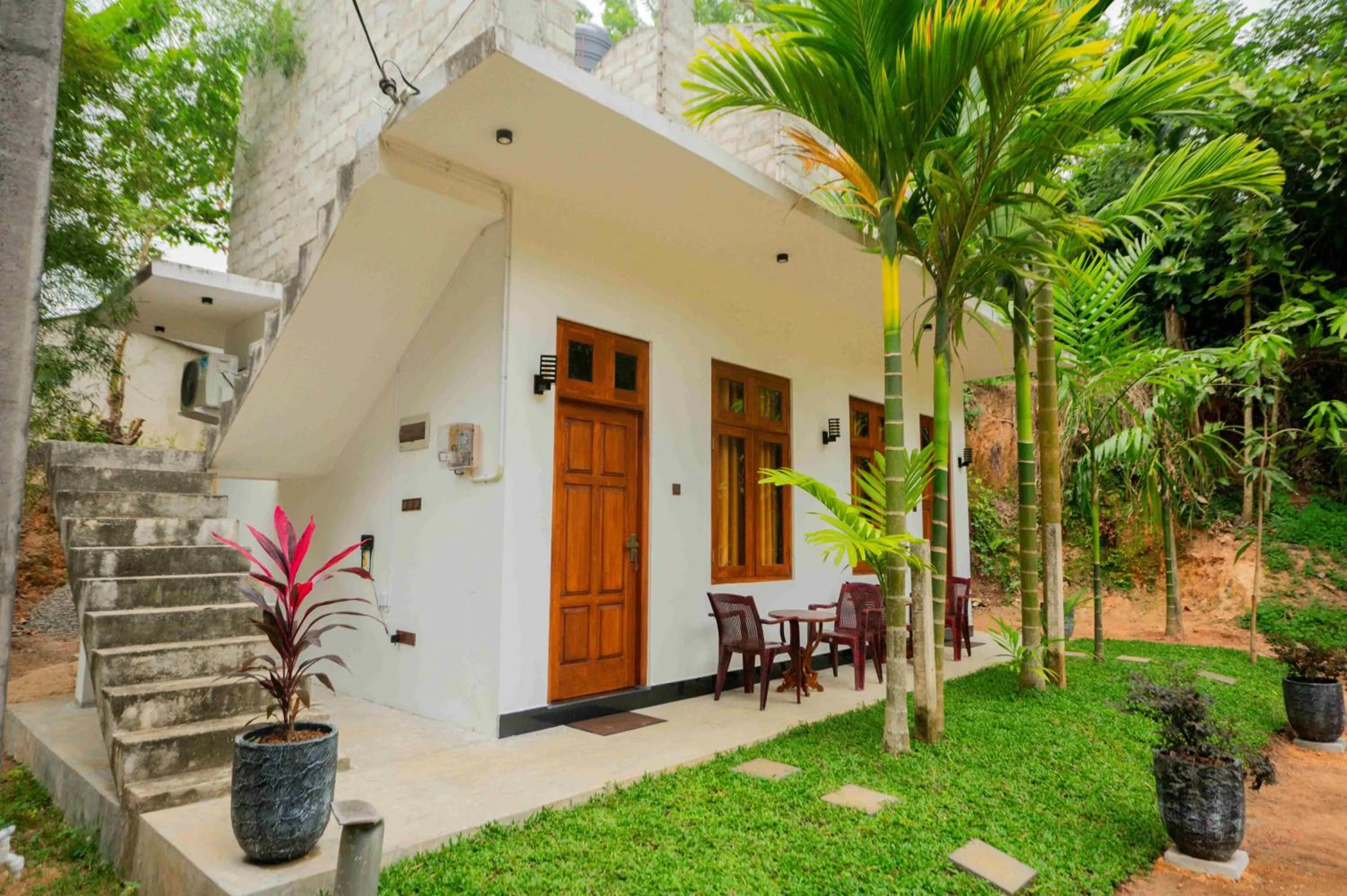 Sujee Place